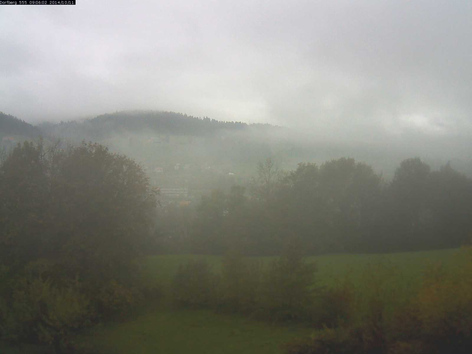 Webcam-Bild: Aussicht vom Dorfberg in Langnau 20141011-090601