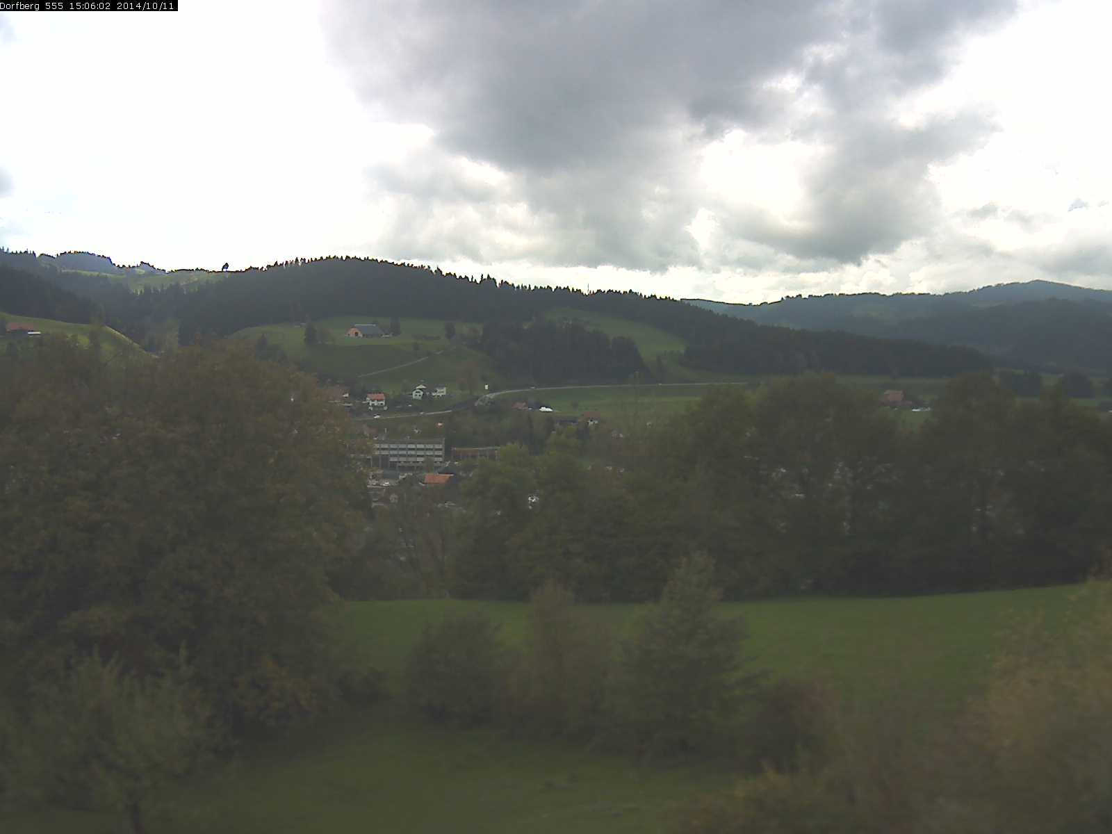 Webcam-Bild: Aussicht vom Dorfberg in Langnau 20141011-150601
