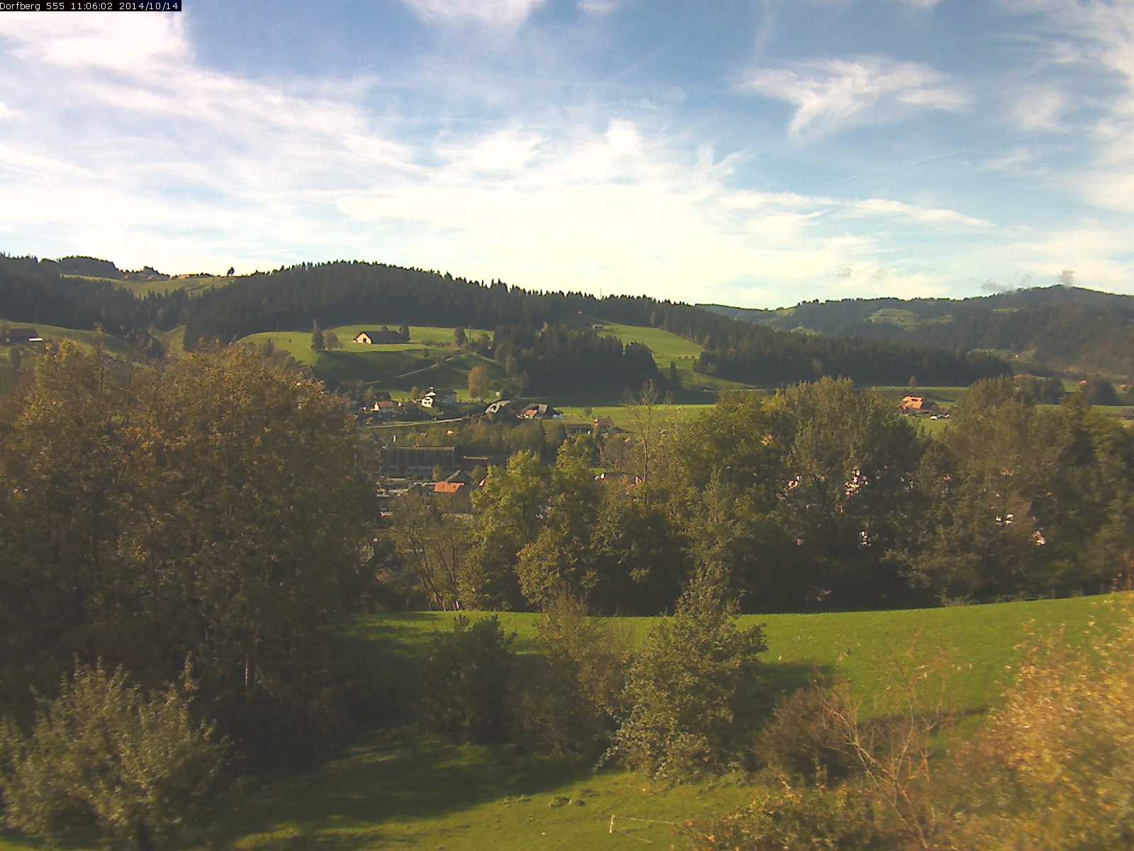 Webcam-Bild: Aussicht vom Dorfberg in Langnau 20141014-110601