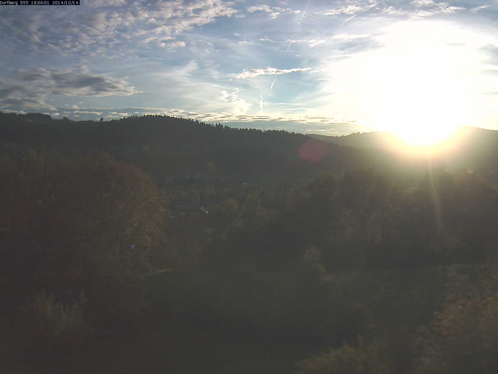 Webcam-Bild: Aussicht vom Dorfberg in Langnau 20141014-180601