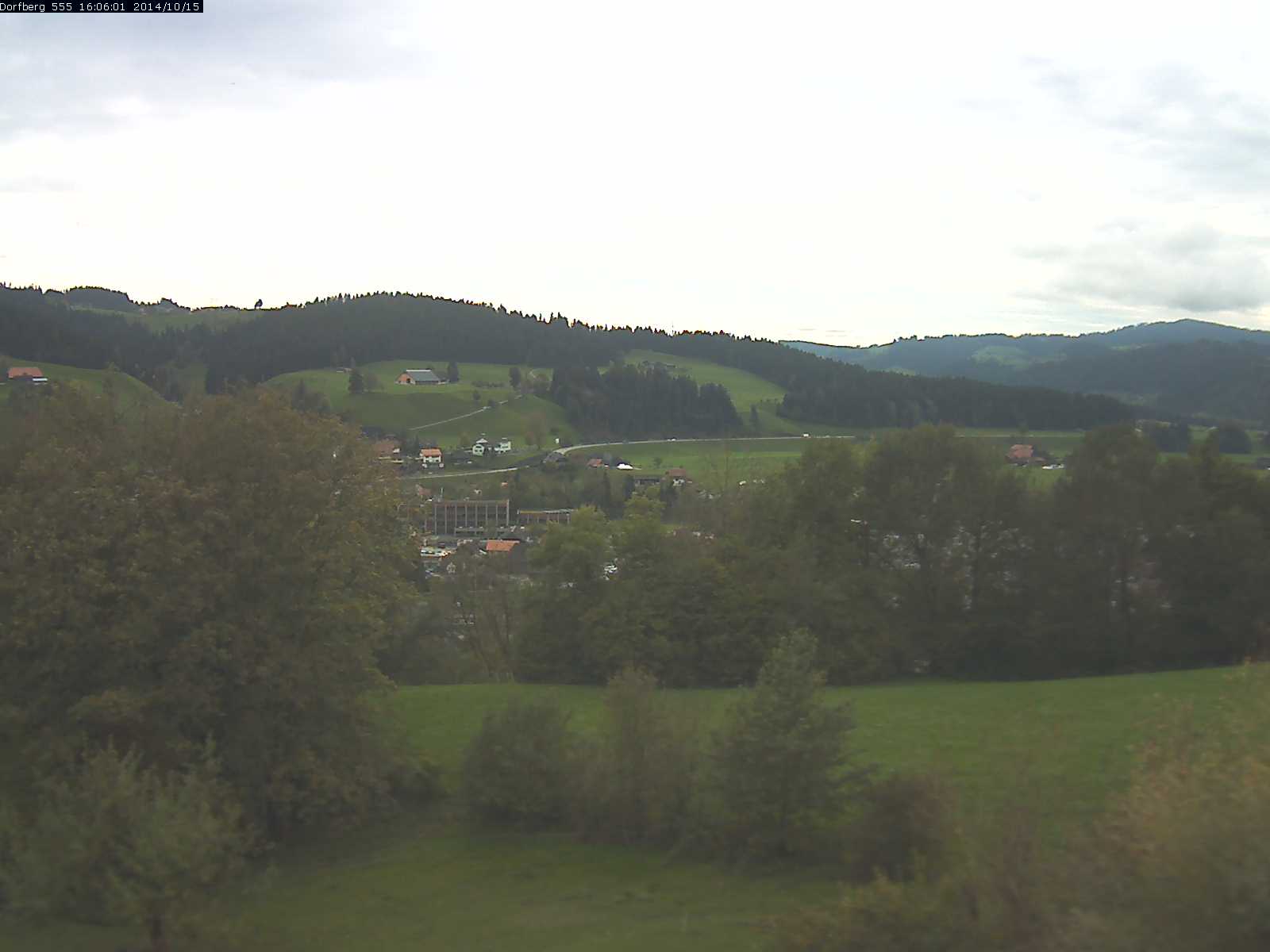 Webcam-Bild: Aussicht vom Dorfberg in Langnau 20141015-160601