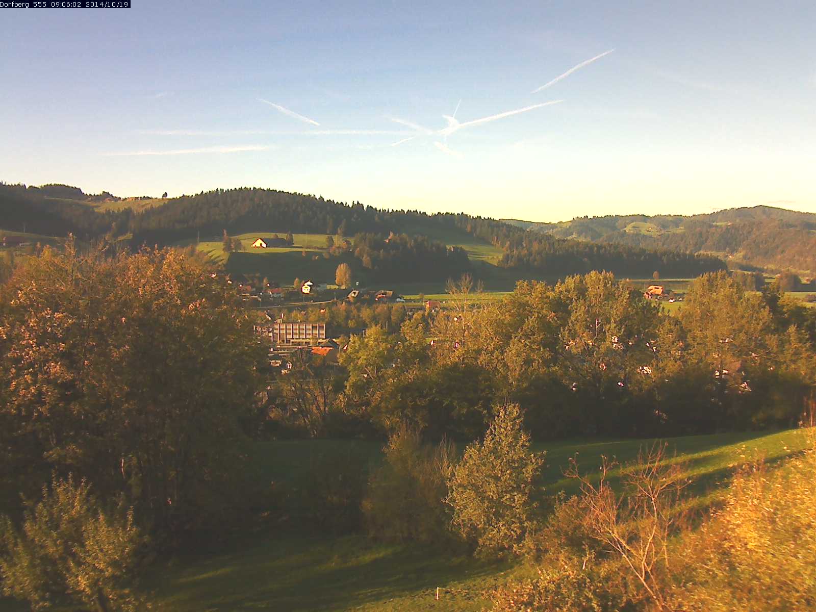 Webcam-Bild: Aussicht vom Dorfberg in Langnau 20141019-090601