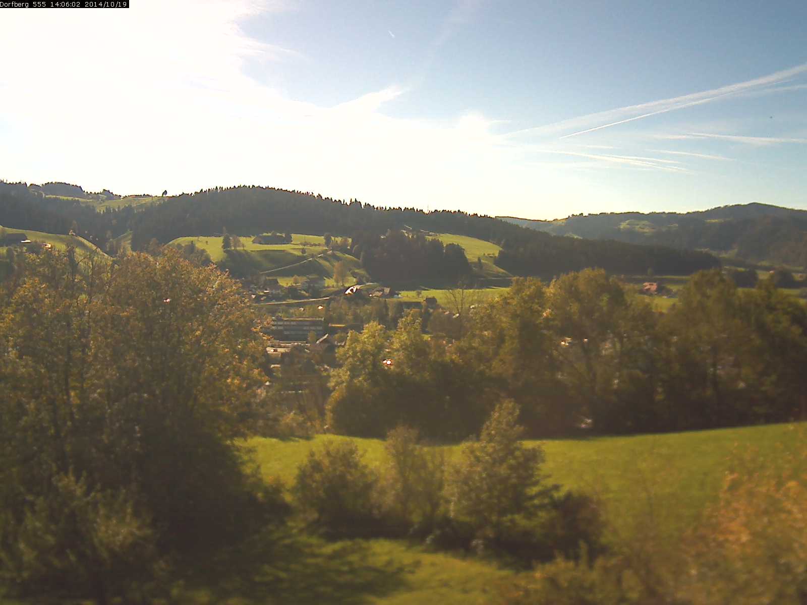Webcam-Bild: Aussicht vom Dorfberg in Langnau 20141019-140601