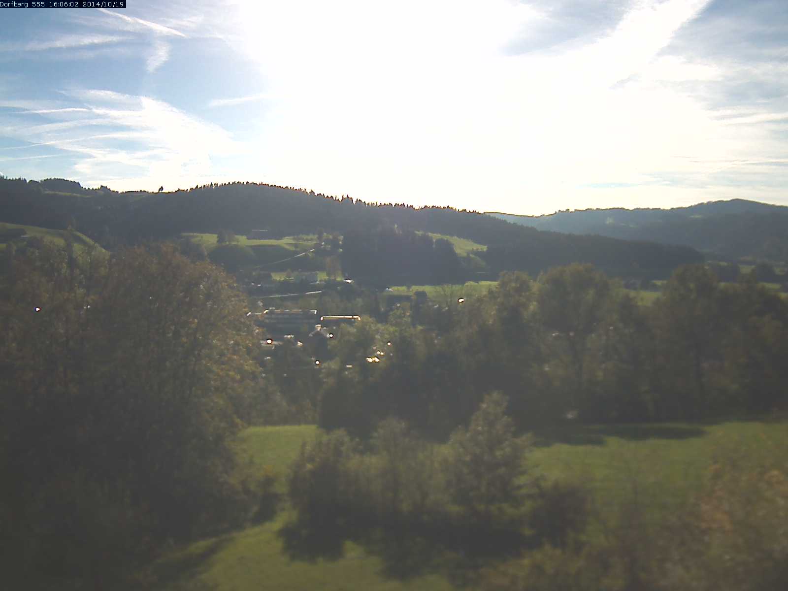 Webcam-Bild: Aussicht vom Dorfberg in Langnau 20141019-160601