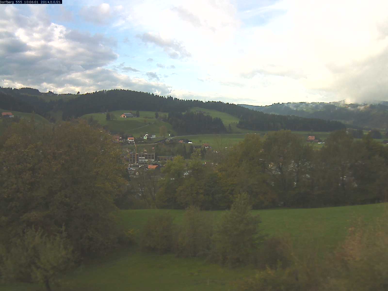 Webcam-Bild: Aussicht vom Dorfberg in Langnau 20141021-100601