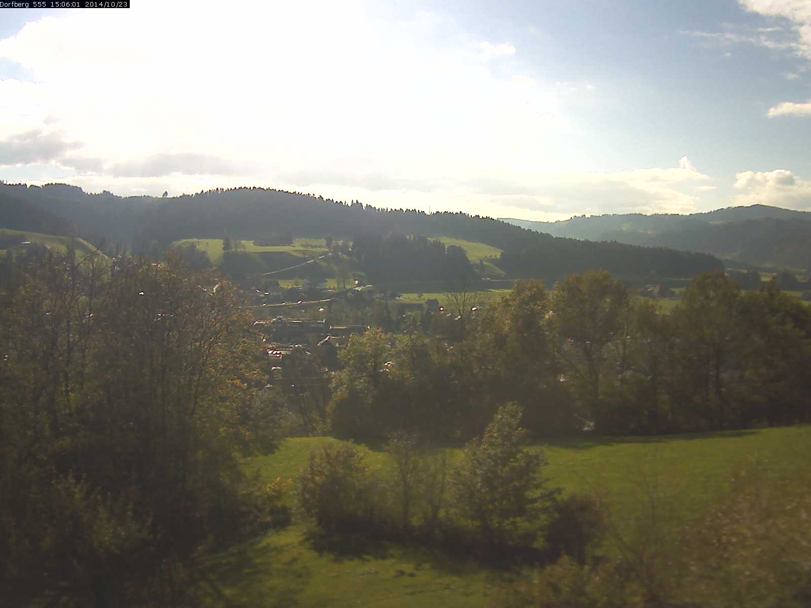 Webcam-Bild: Aussicht vom Dorfberg in Langnau 20141023-150601