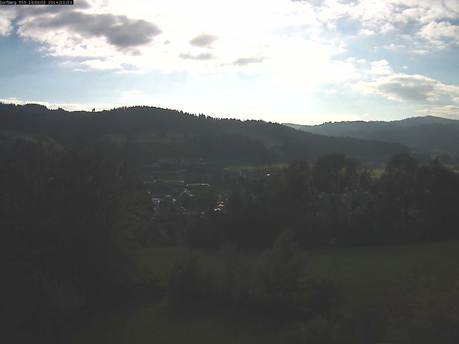 Webcam-Bild: Aussicht vom Dorfberg in Langnau 20141023-160601