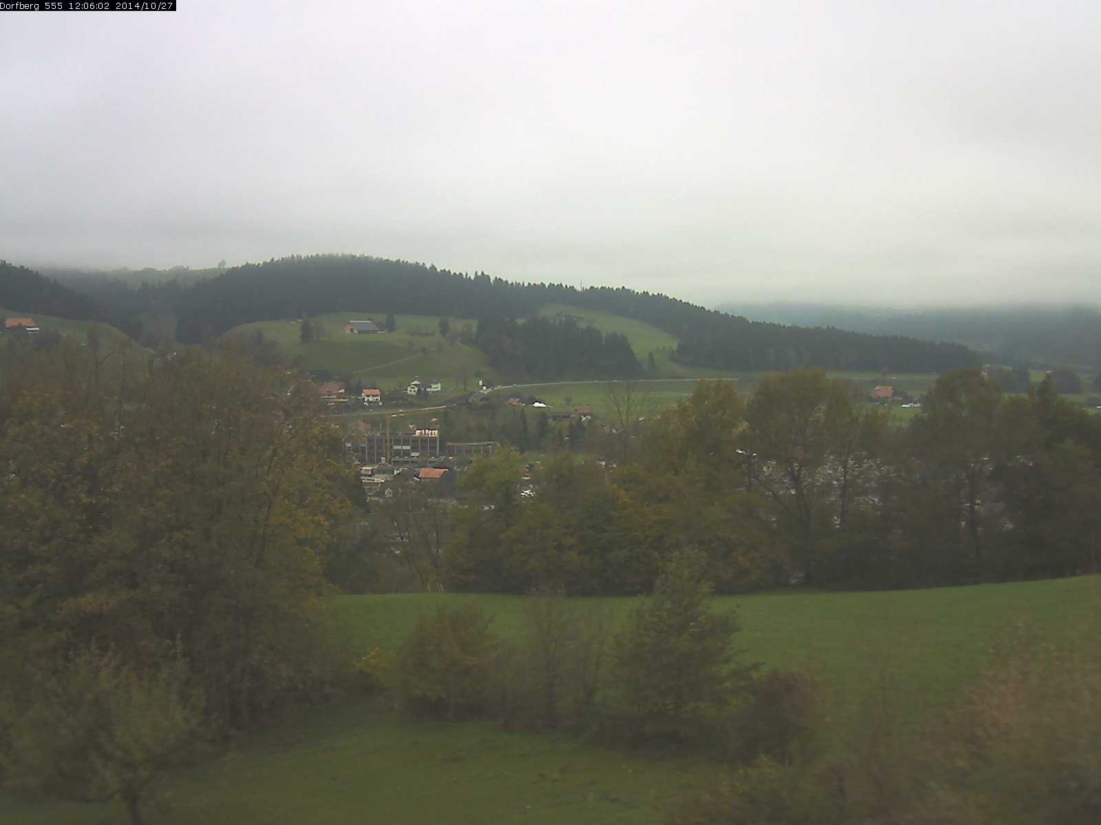 Webcam-Bild: Aussicht vom Dorfberg in Langnau 20141027-120601