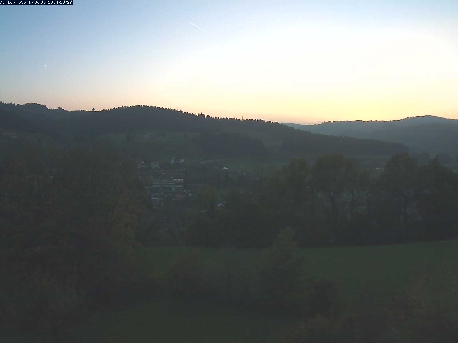 Webcam-Bild: Aussicht vom Dorfberg in Langnau 20141028-170601