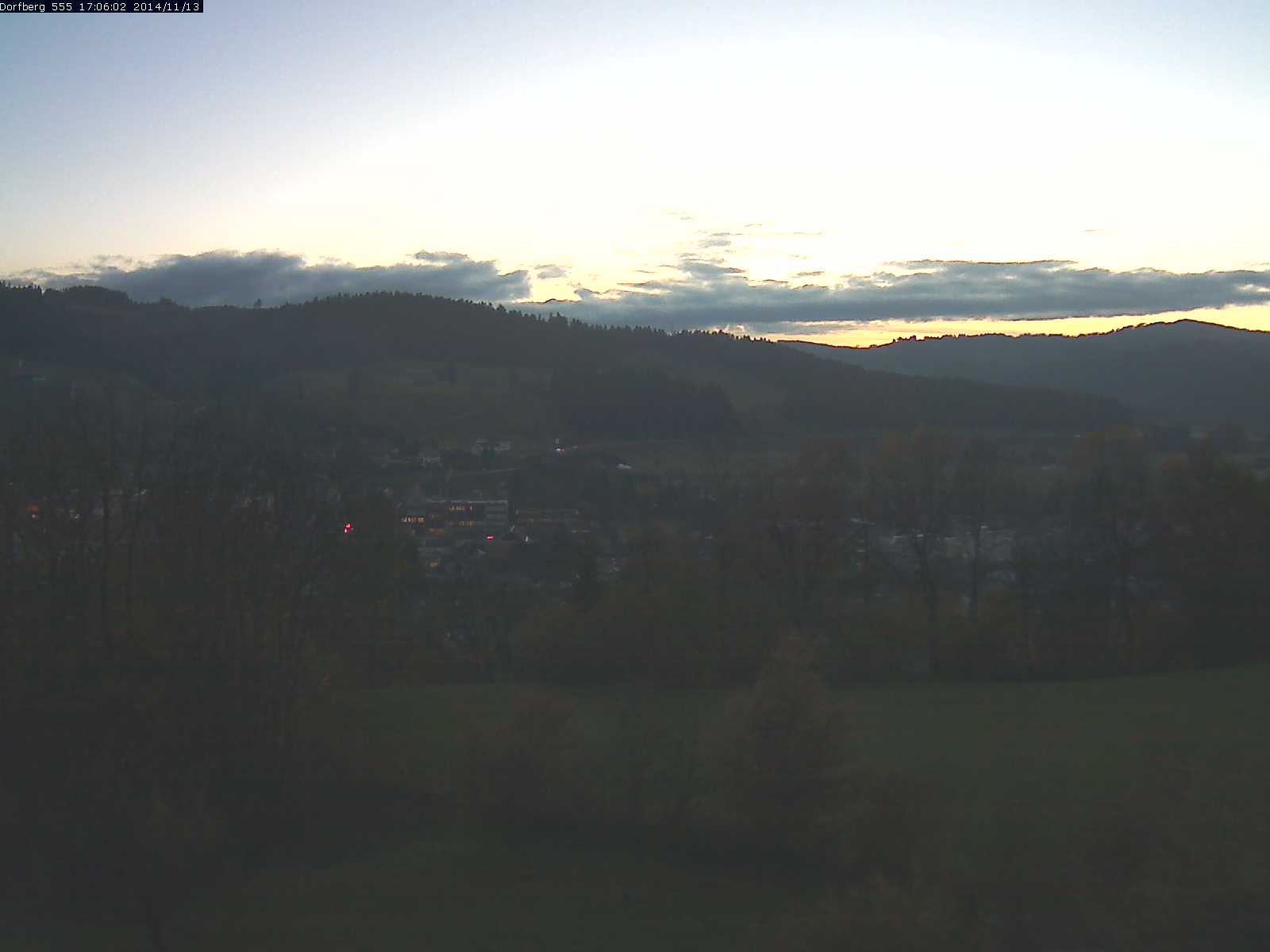 Webcam-Bild: Aussicht vom Dorfberg in Langnau 20141113-170601