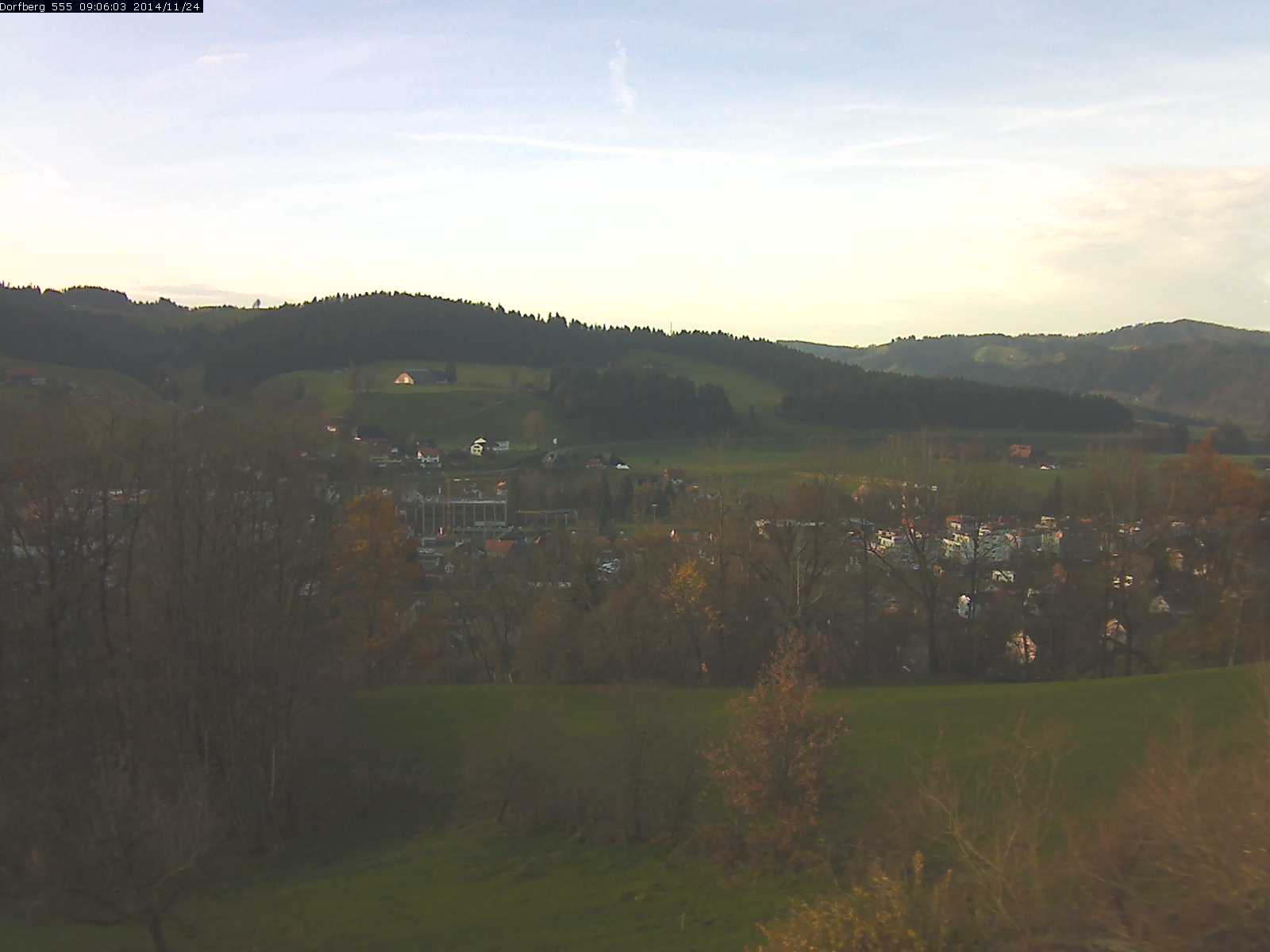 Webcam-Bild: Aussicht vom Dorfberg in Langnau 20141124-090601