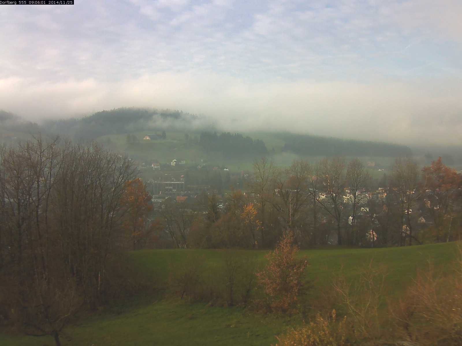 Webcam-Bild: Aussicht vom Dorfberg in Langnau 20141125-090601