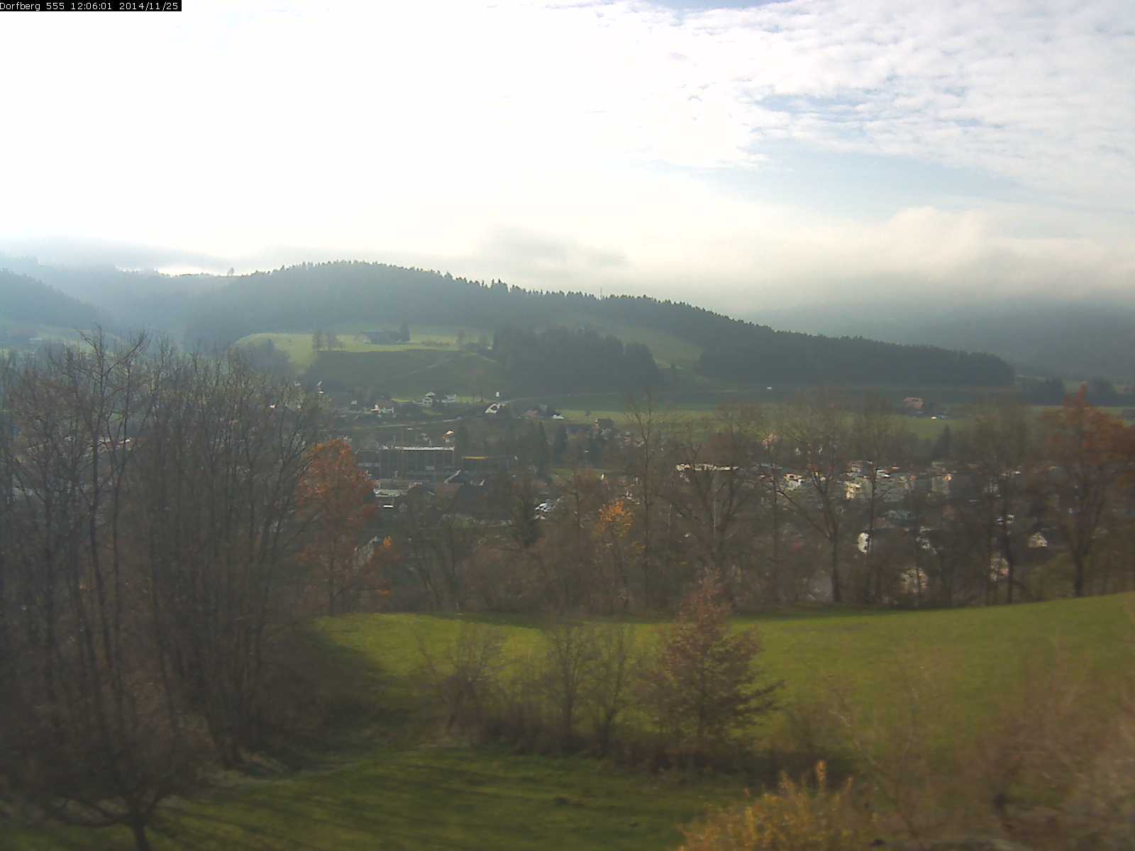 Webcam-Bild: Aussicht vom Dorfberg in Langnau 20141125-120601