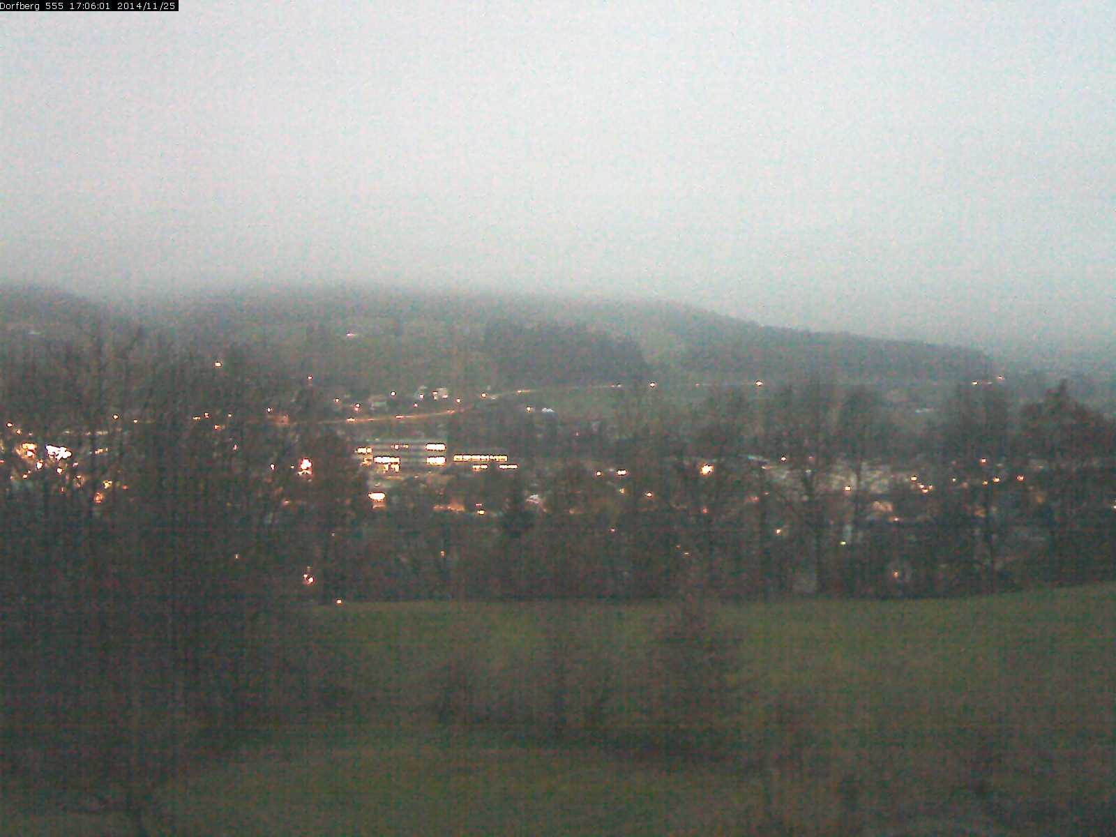 Webcam-Bild: Aussicht vom Dorfberg in Langnau 20141125-170601