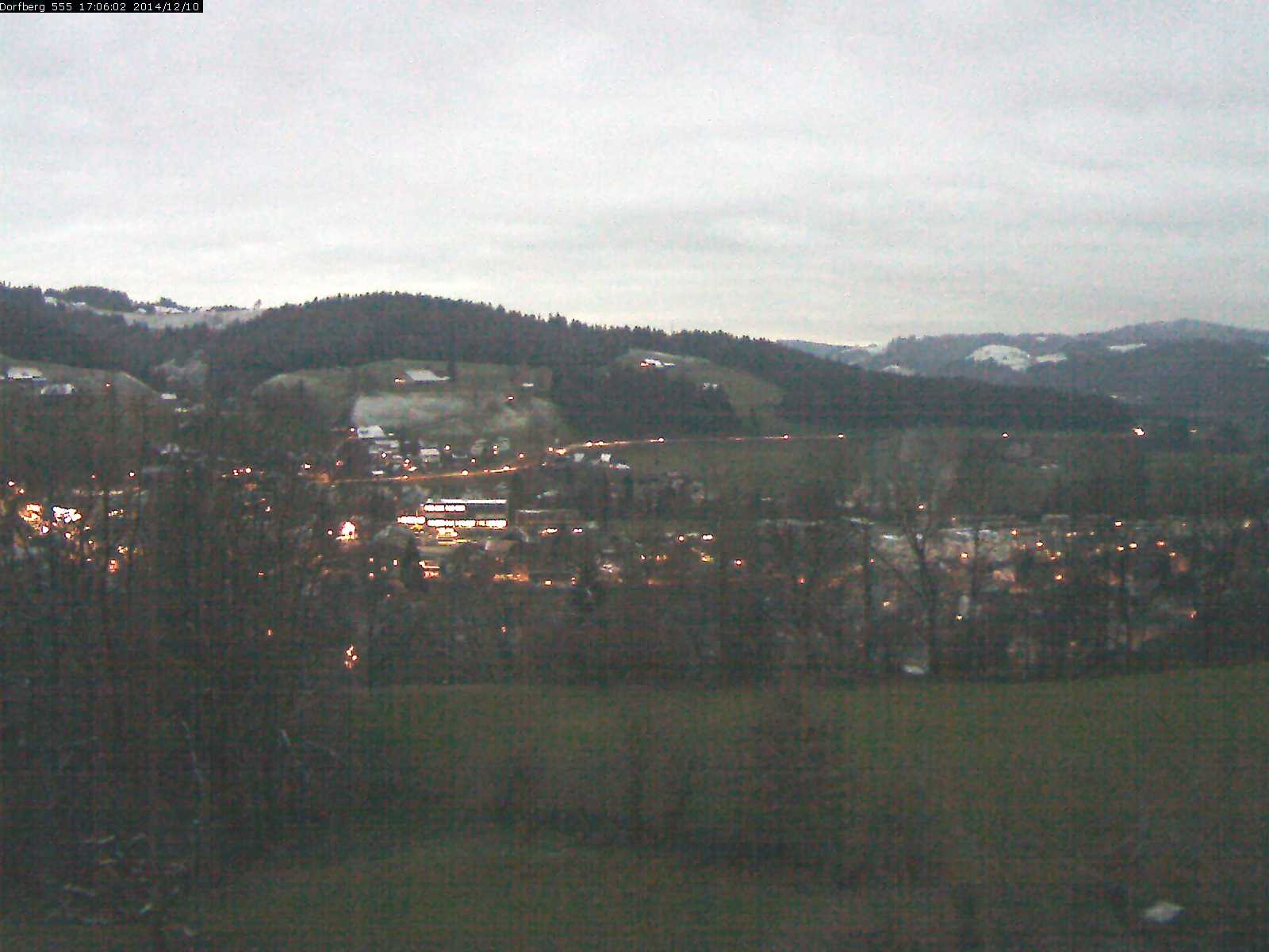 Webcam-Bild: Aussicht vom Dorfberg in Langnau 20141210-170601