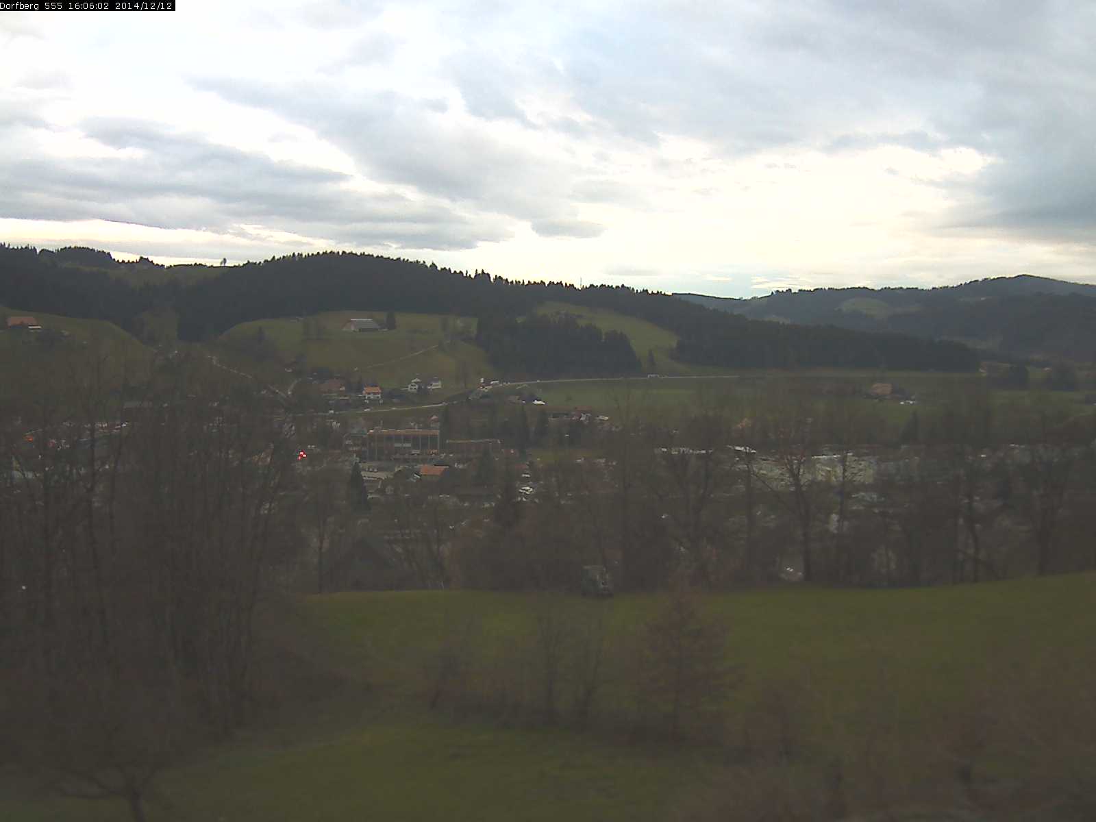 Webcam-Bild: Aussicht vom Dorfberg in Langnau 20141212-160601