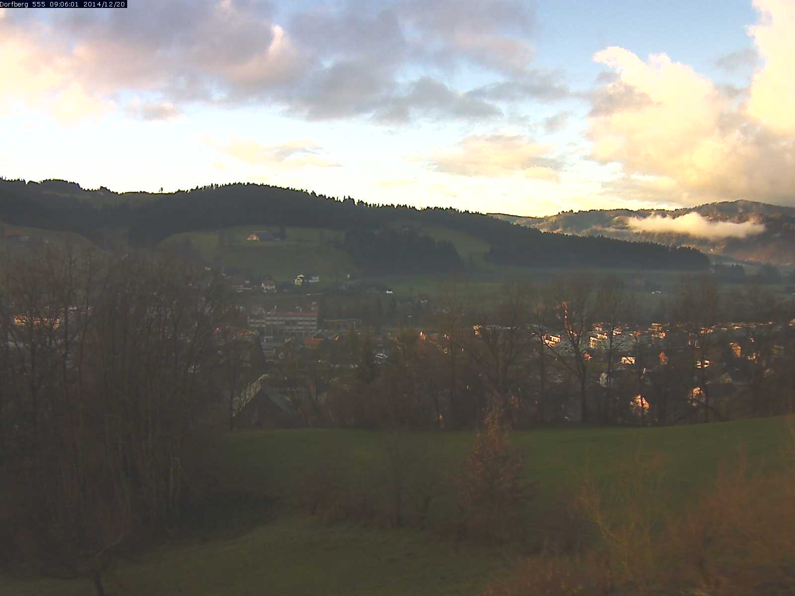 Webcam-Bild: Aussicht vom Dorfberg in Langnau 20141220-090601