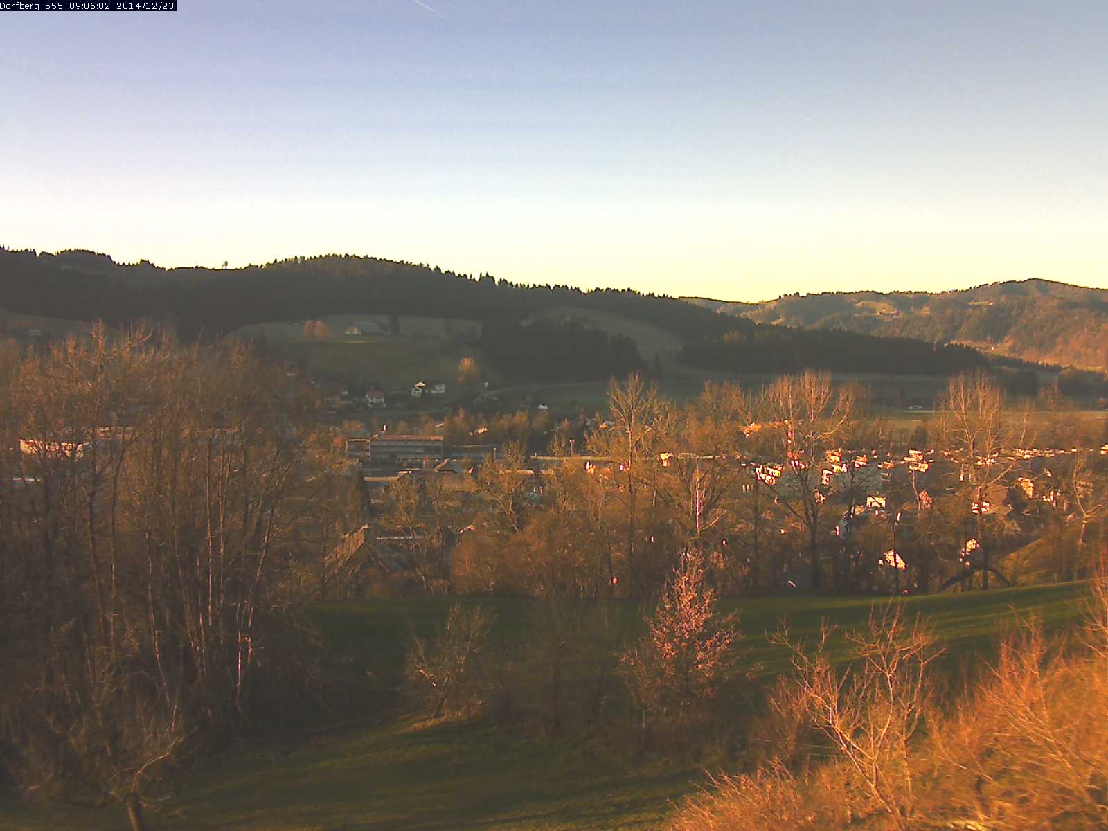 Webcam-Bild: Aussicht vom Dorfberg in Langnau 20141223-090601