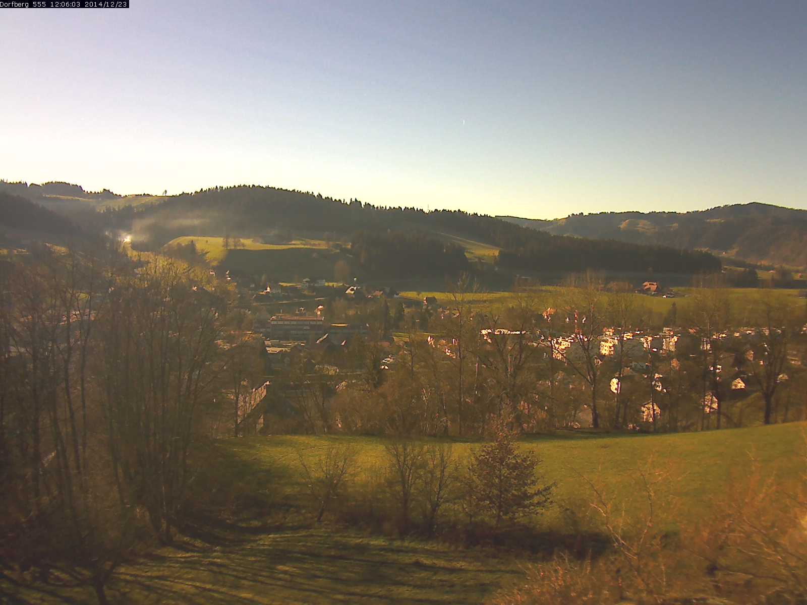 Webcam-Bild: Aussicht vom Dorfberg in Langnau 20141223-120601