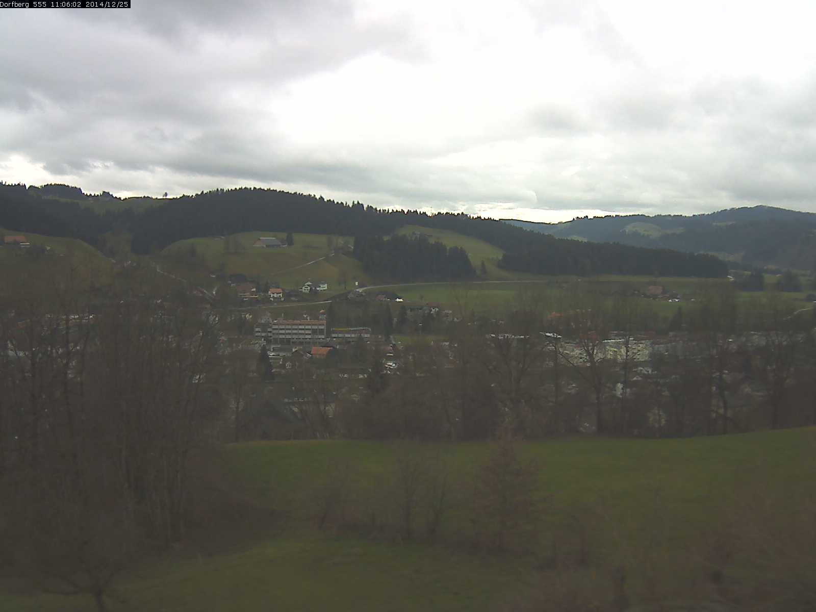 Webcam-Bild: Aussicht vom Dorfberg in Langnau 20141225-110601