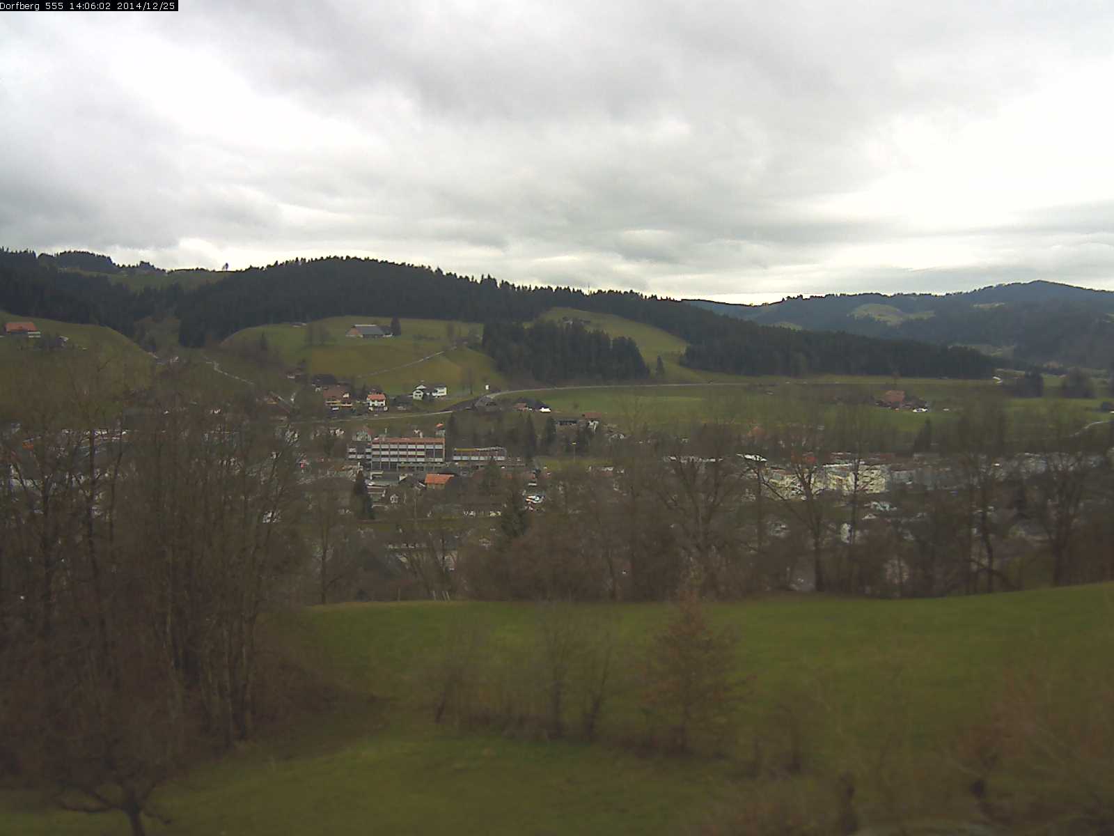 Webcam-Bild: Aussicht vom Dorfberg in Langnau 20141225-140601