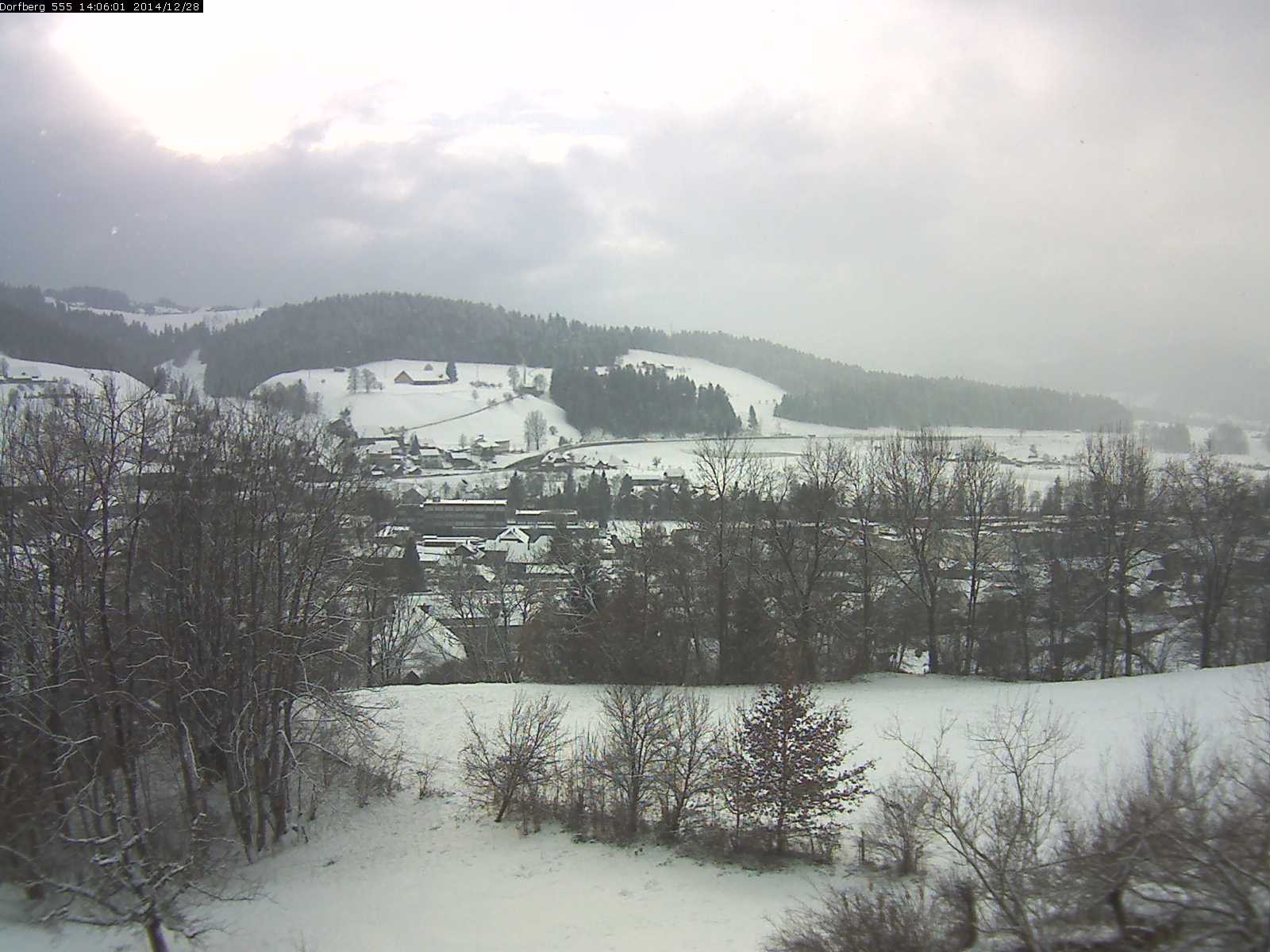Webcam-Bild: Aussicht vom Dorfberg in Langnau 20141228-140601