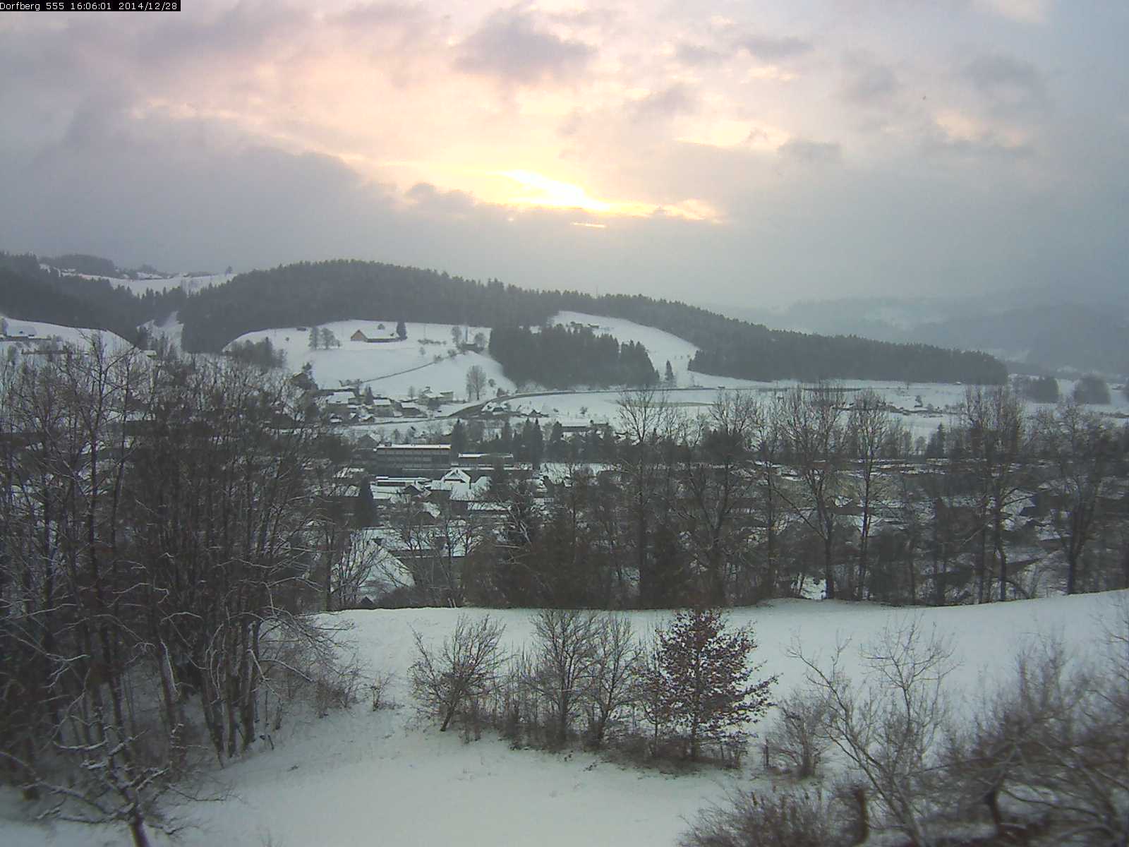 Webcam-Bild: Aussicht vom Dorfberg in Langnau 20141228-160601