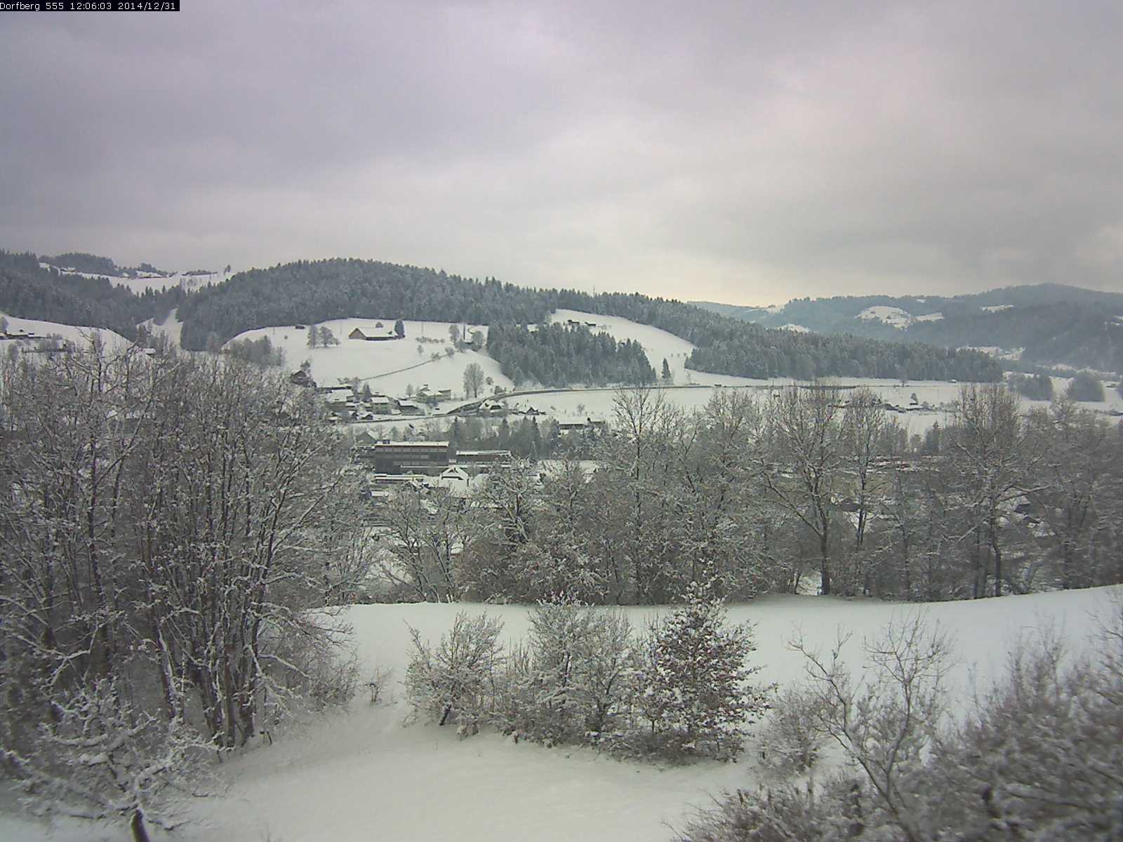 Webcam-Bild: Aussicht vom Dorfberg in Langnau 20141231-120601