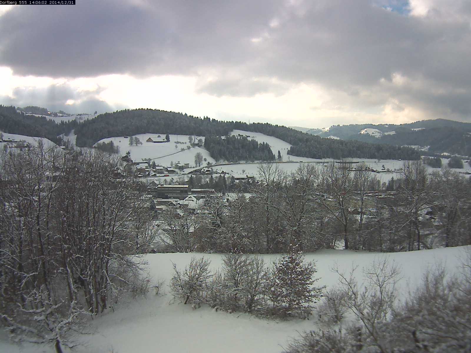 Webcam-Bild: Aussicht vom Dorfberg in Langnau 20141231-140601
