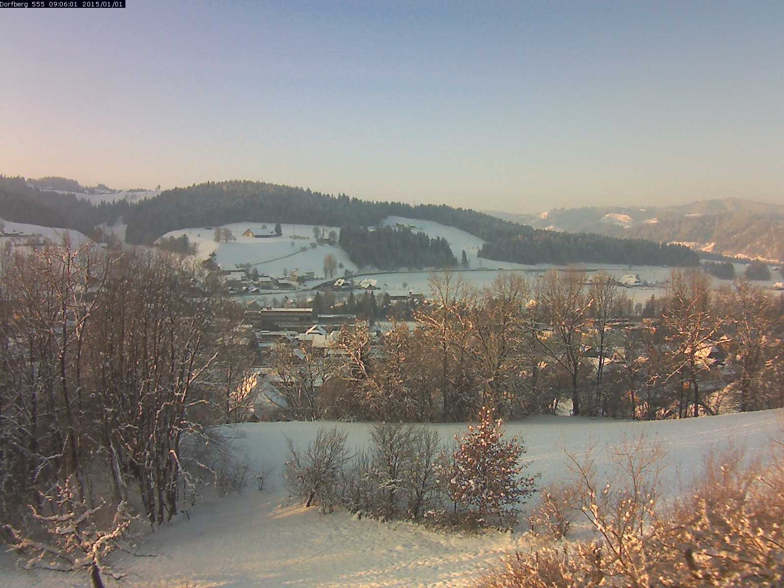 Webcam-Bild: Aussicht vom Dorfberg in Langnau 20150101-090601
