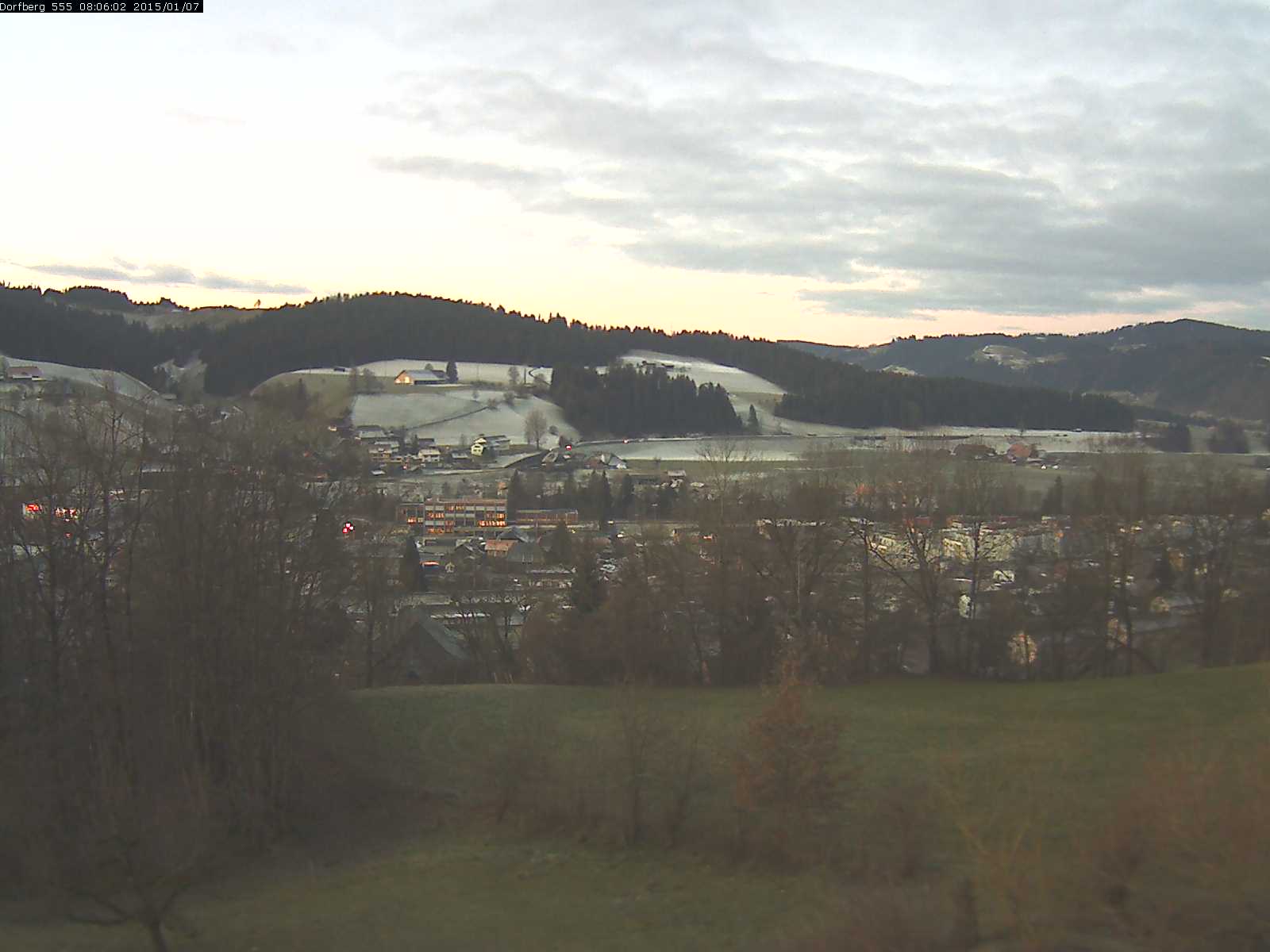 Webcam-Bild: Aussicht vom Dorfberg in Langnau 20150107-080601