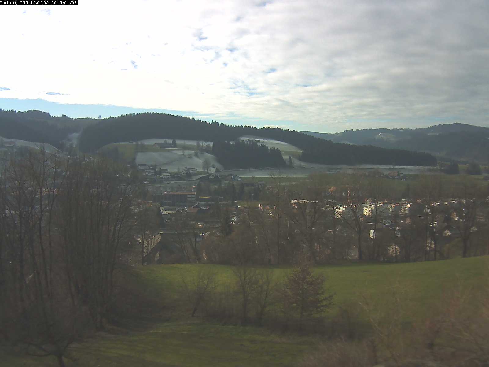 Webcam-Bild: Aussicht vom Dorfberg in Langnau 20150107-120601