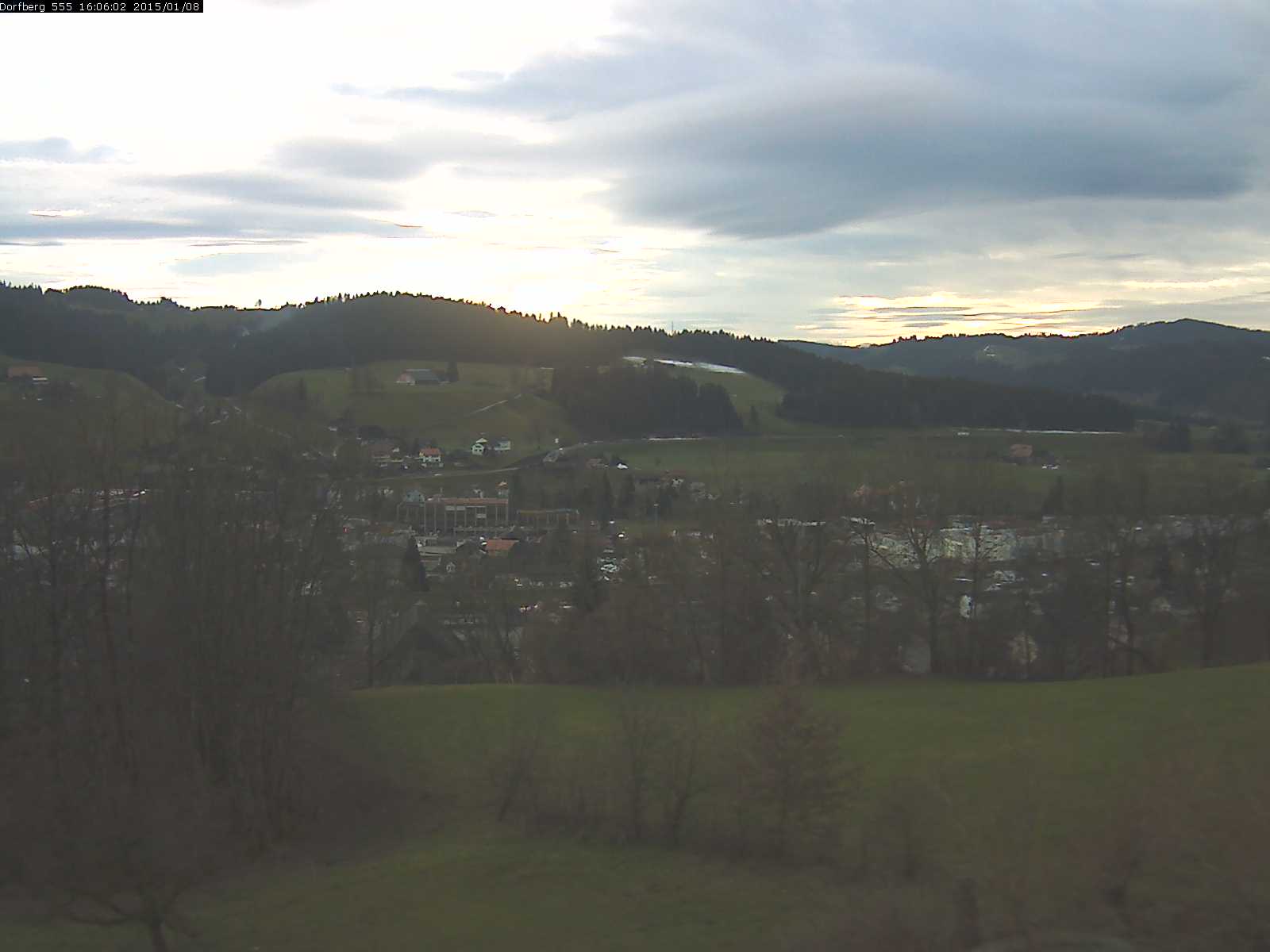 Webcam-Bild: Aussicht vom Dorfberg in Langnau 20150108-160601