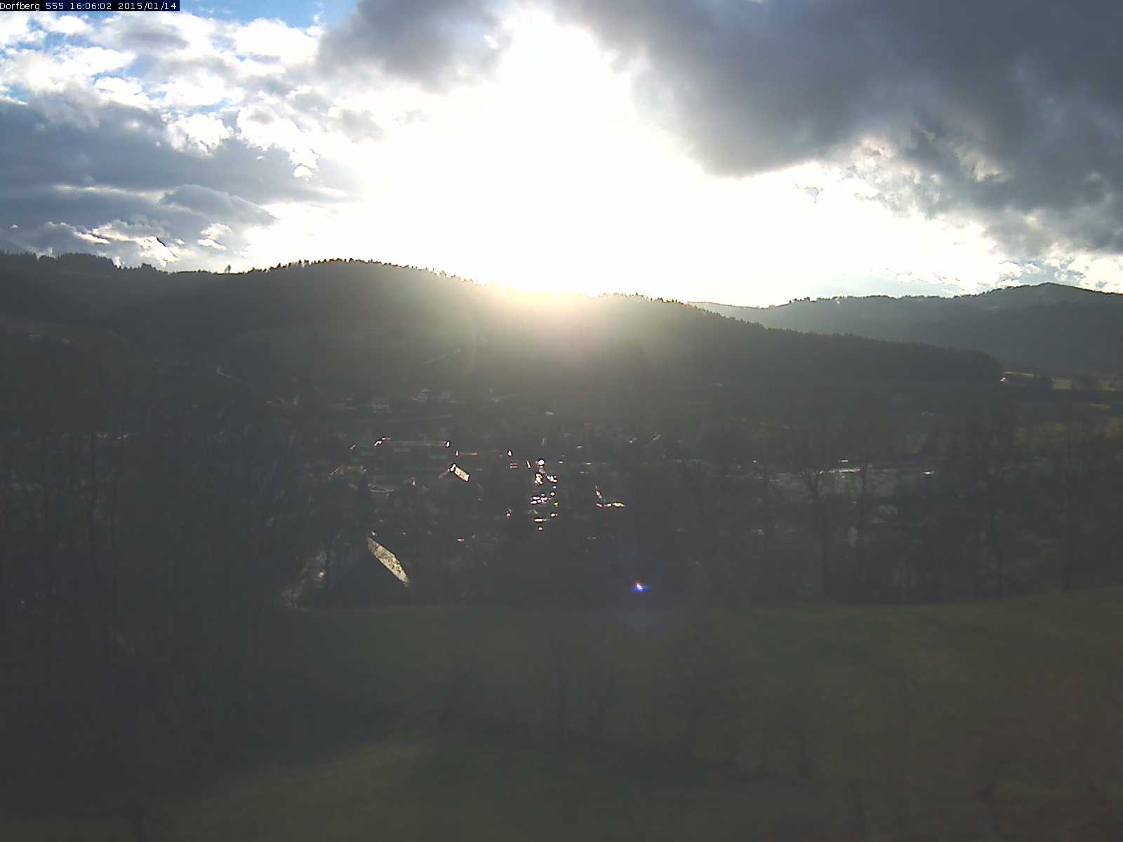 Webcam-Bild: Aussicht vom Dorfberg in Langnau 20150114-160601