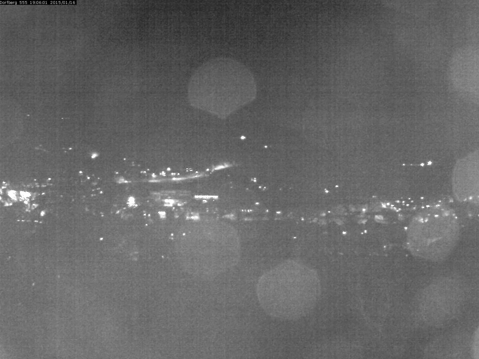 Webcam-Bild: Aussicht vom Dorfberg in Langnau 20150116-190601