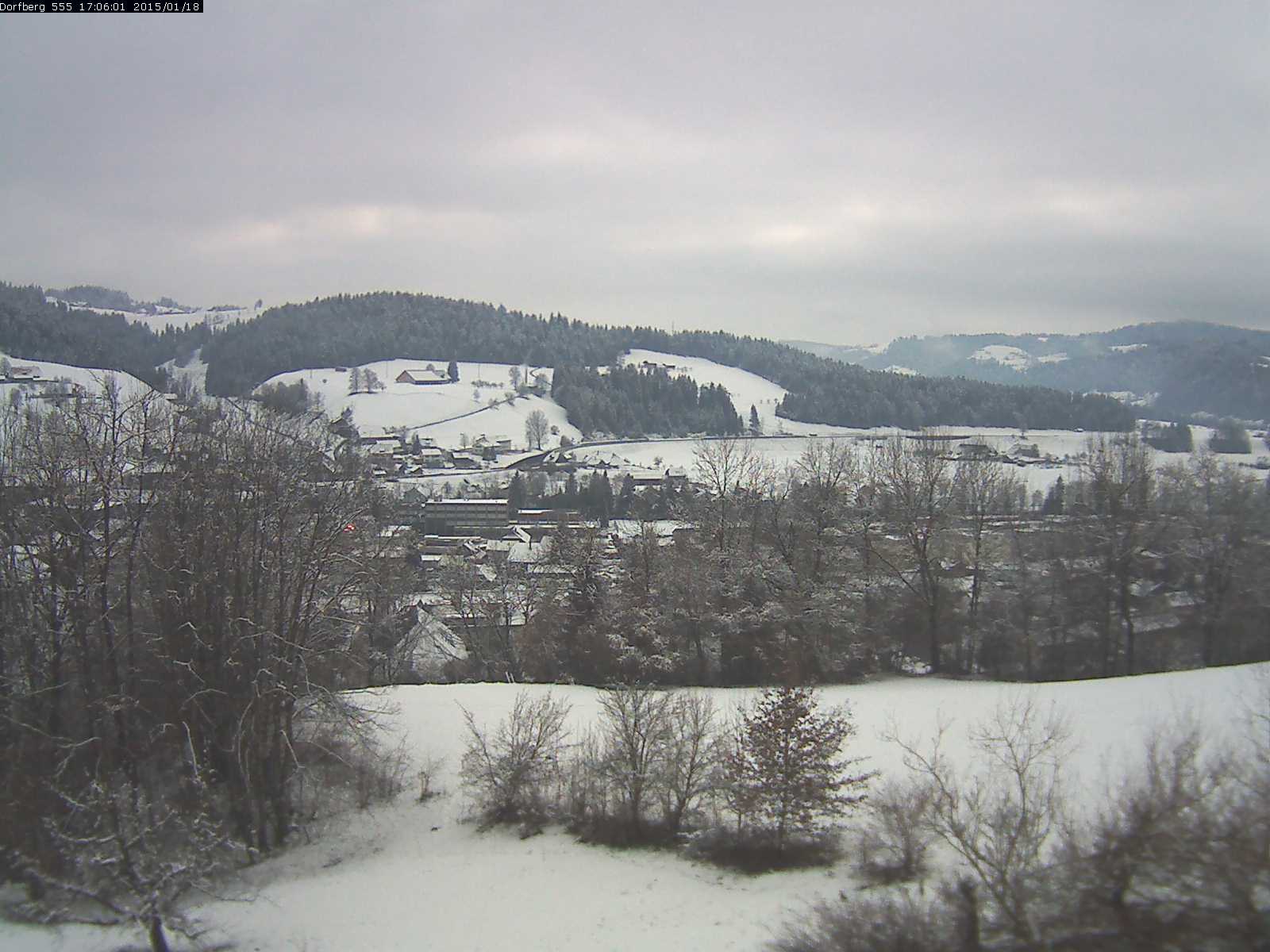 Webcam-Bild: Aussicht vom Dorfberg in Langnau 20150118-170601