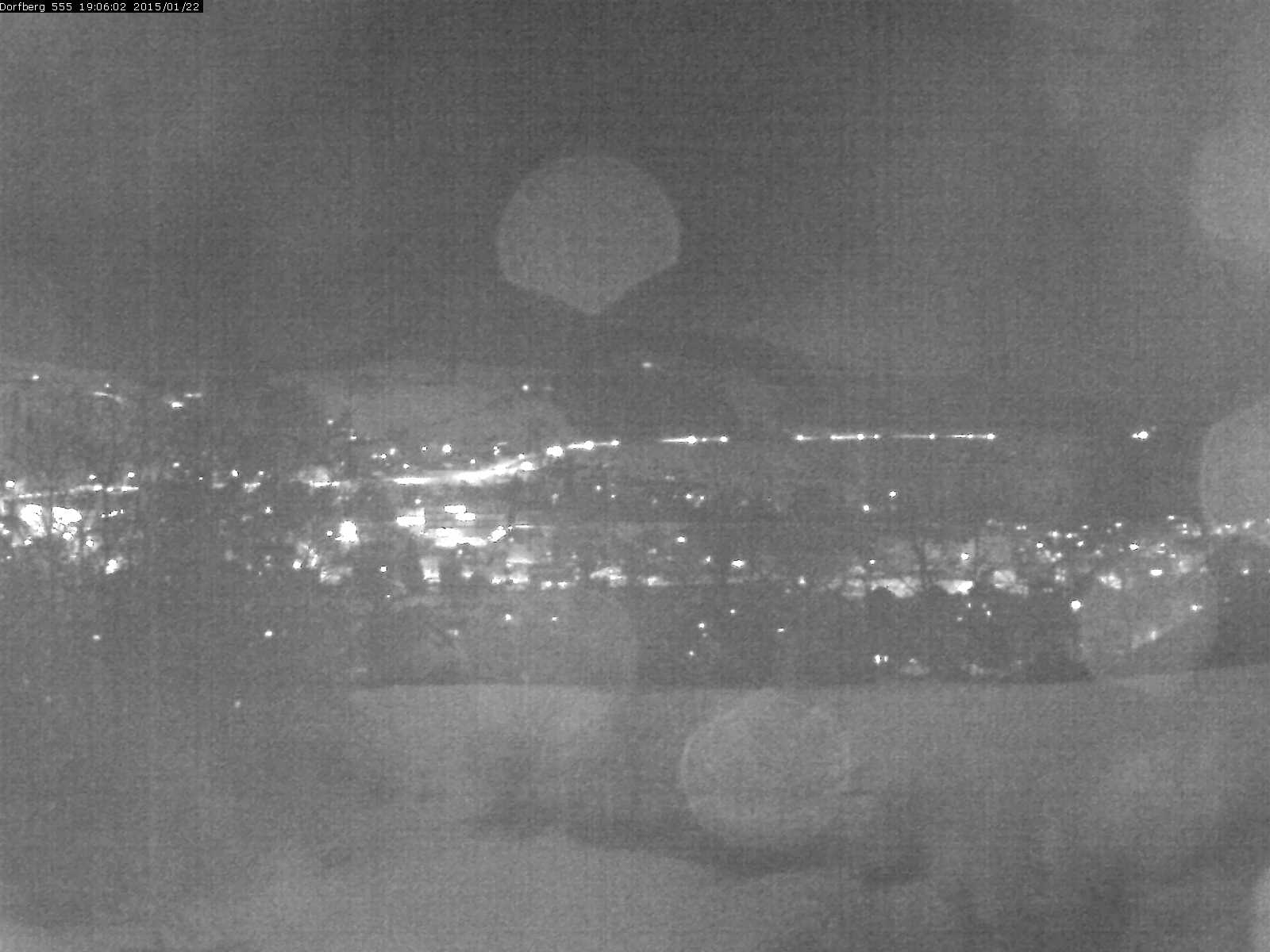 Webcam-Bild: Aussicht vom Dorfberg in Langnau 20150122-190601