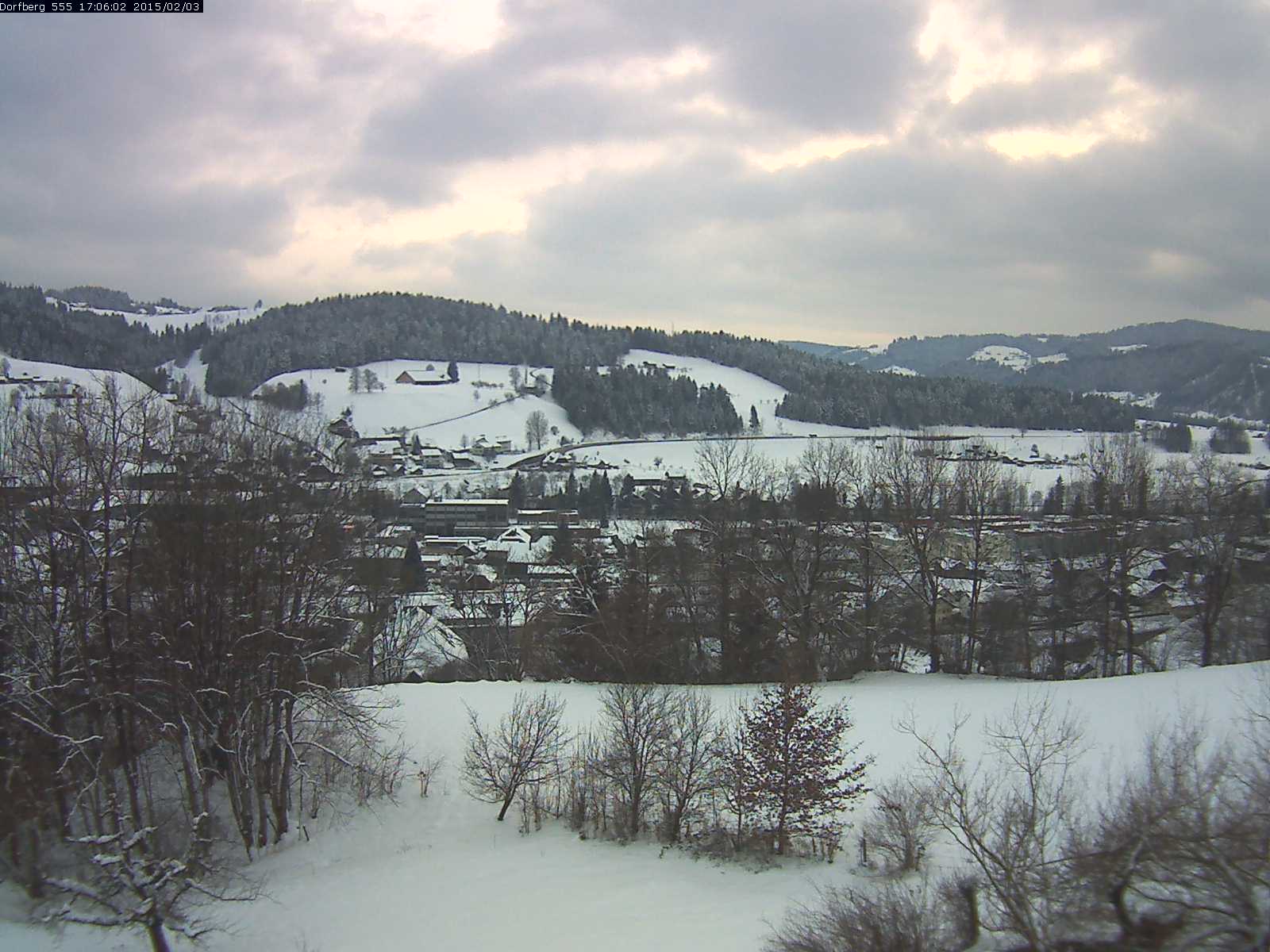 Webcam-Bild: Aussicht vom Dorfberg in Langnau 20150203-170601
