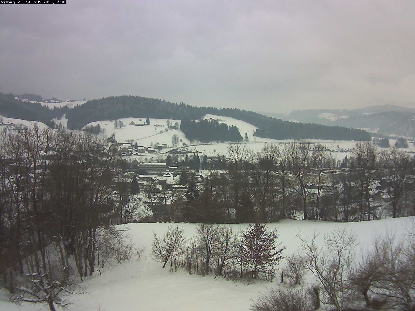 Webcam-Bild: Aussicht vom Dorfberg in Langnau 20150208-140601