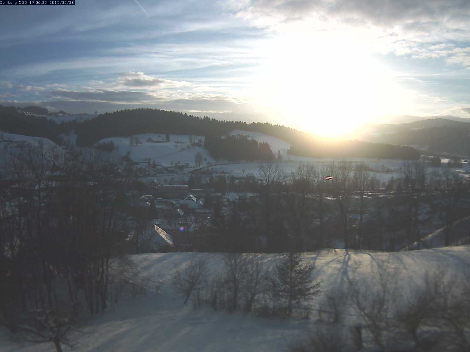 Webcam-Bild: Aussicht vom Dorfberg in Langnau 20150208-170601