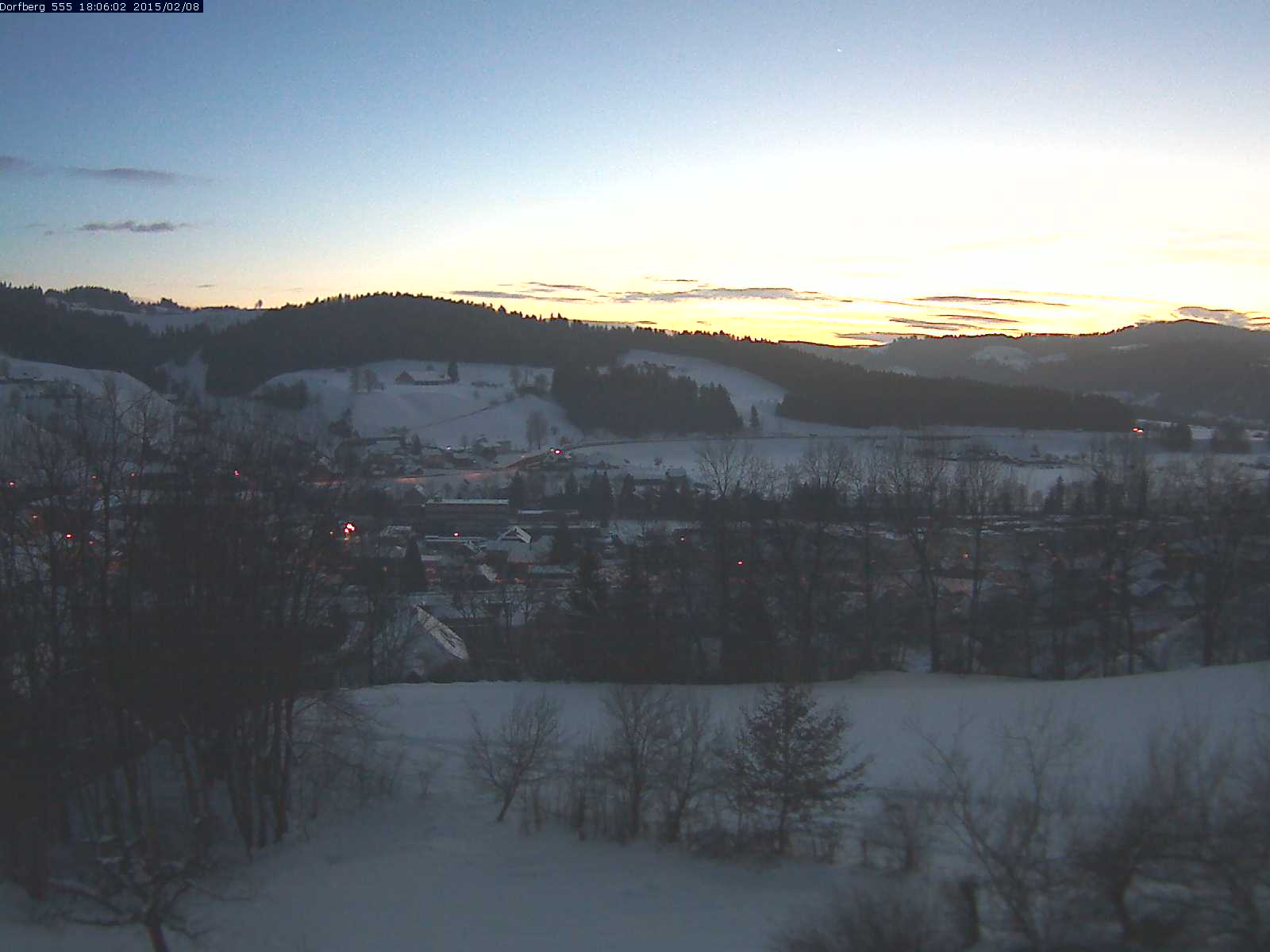 Webcam-Bild: Aussicht vom Dorfberg in Langnau 20150208-180601