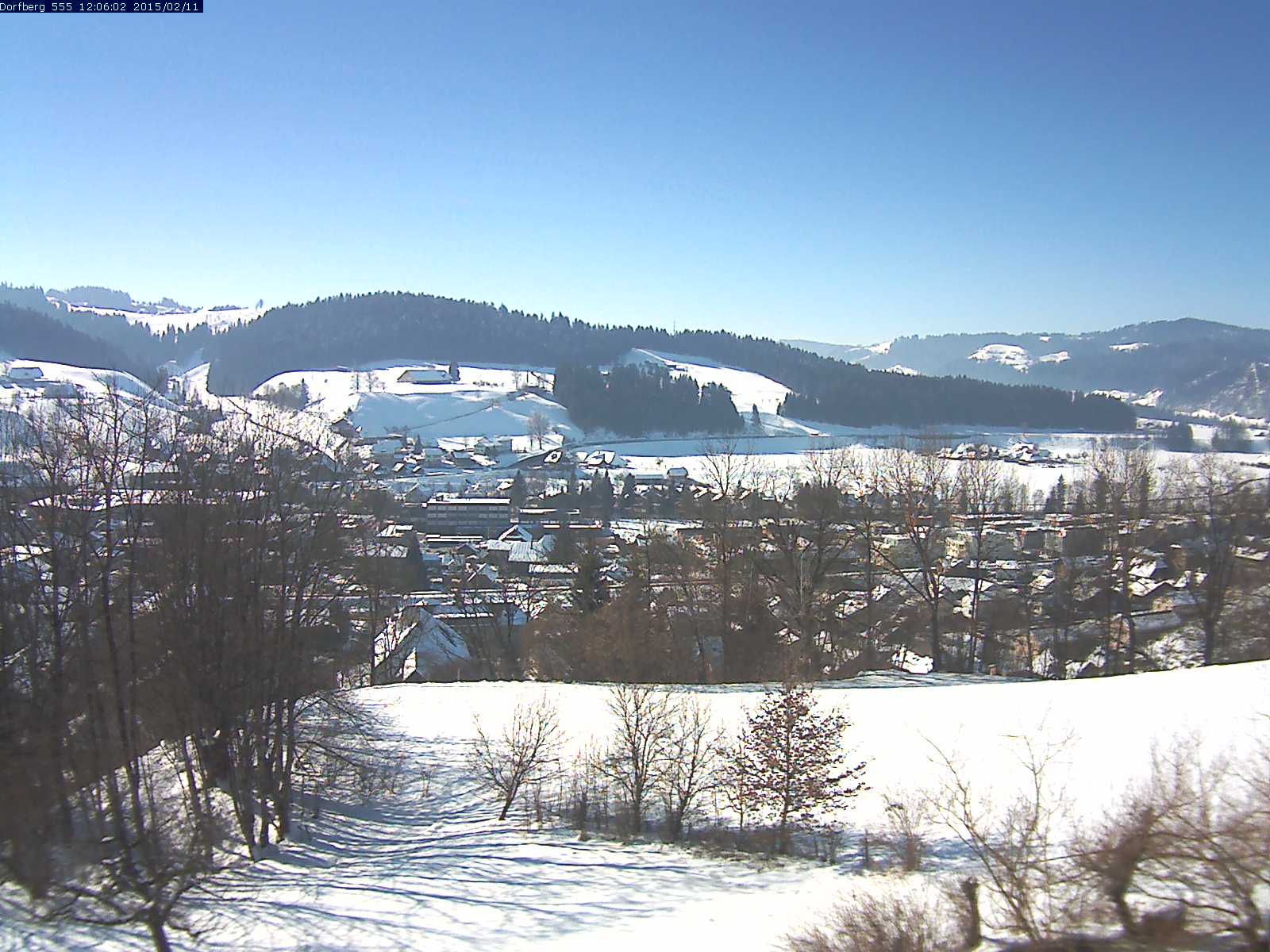 Webcam-Bild: Aussicht vom Dorfberg in Langnau 20150211-120601