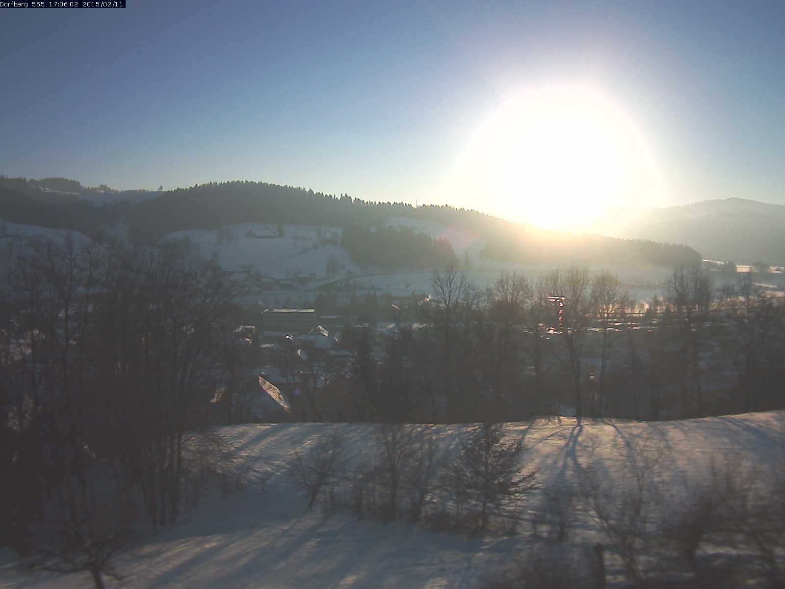 Webcam-Bild: Aussicht vom Dorfberg in Langnau 20150211-170601