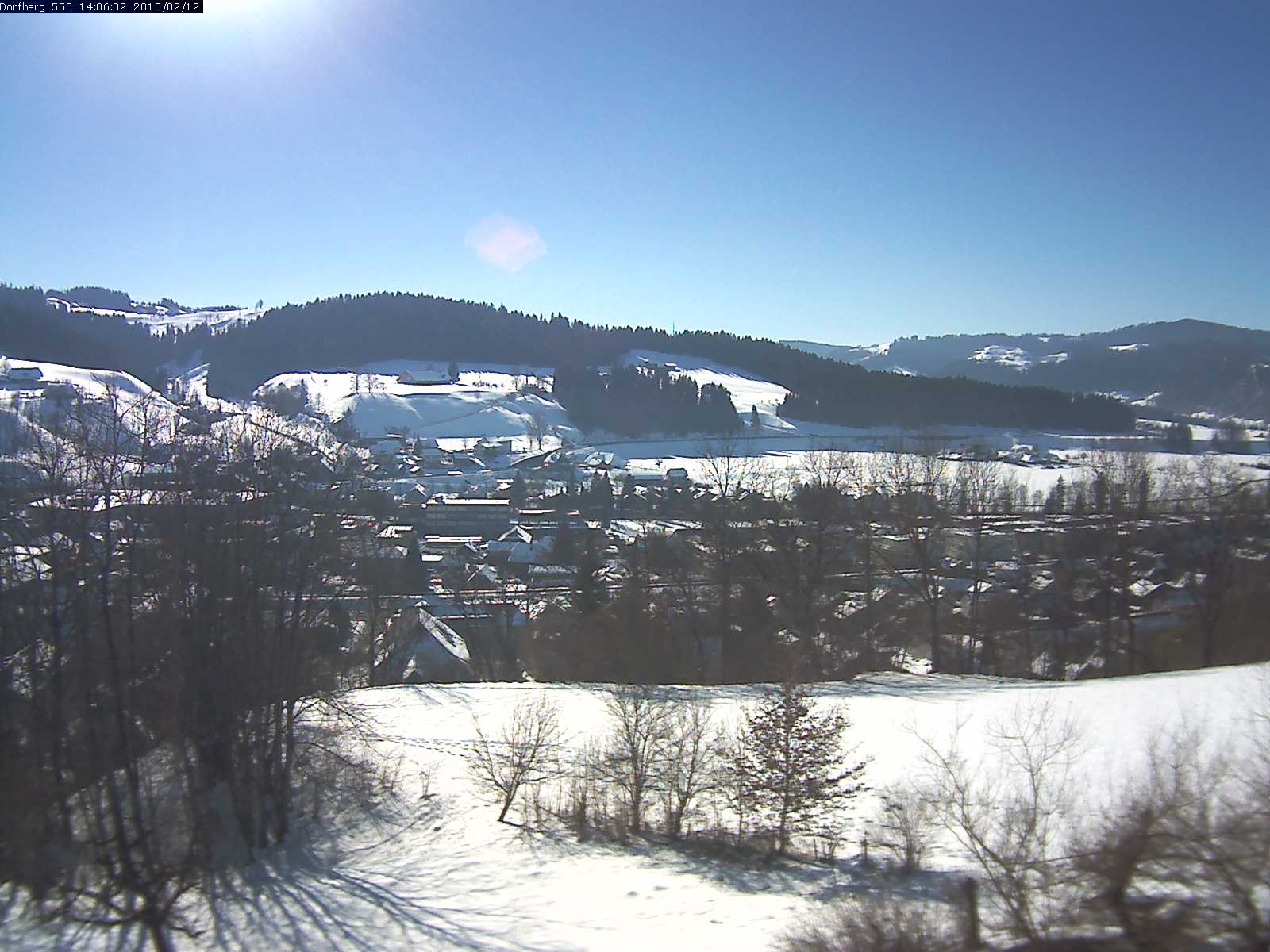 Webcam-Bild: Aussicht vom Dorfberg in Langnau 20150212-140601