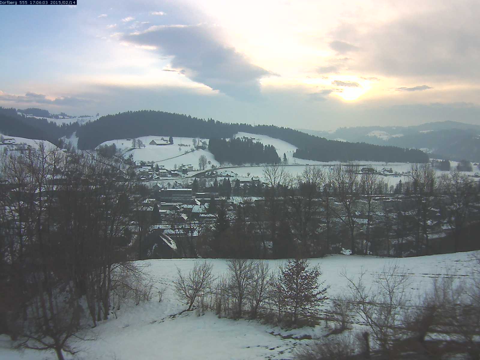 Webcam-Bild: Aussicht vom Dorfberg in Langnau 20150214-170601
