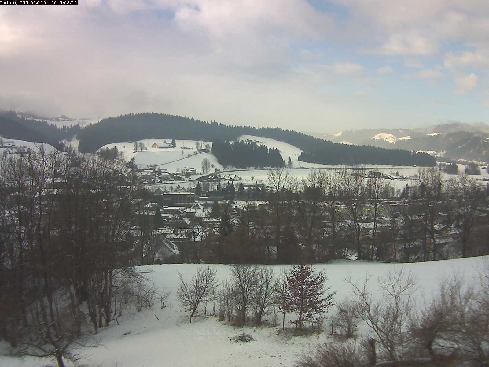 Webcam-Bild: Aussicht vom Dorfberg in Langnau 20150225-090601