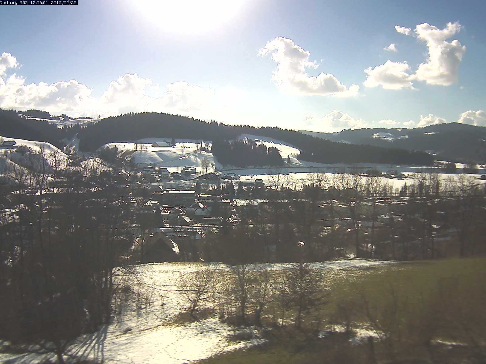 Webcam-Bild: Aussicht vom Dorfberg in Langnau 20150225-150601