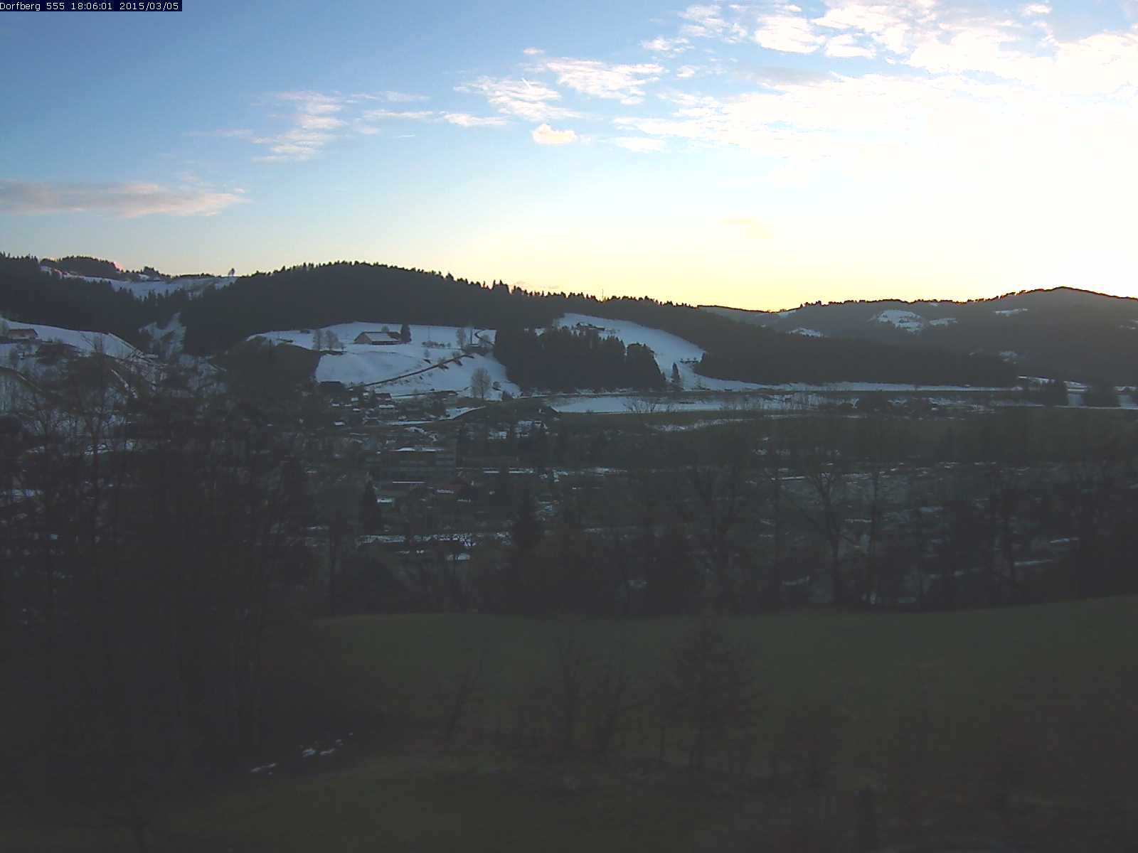 Webcam-Bild: Aussicht vom Dorfberg in Langnau 20150305-180601