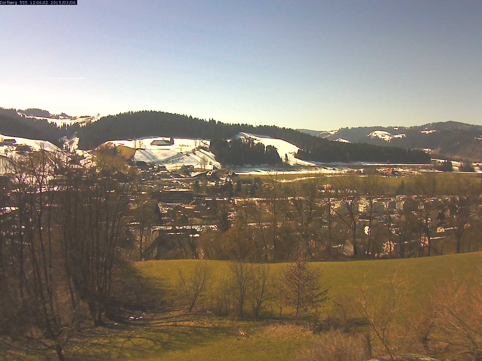 Webcam-Bild: Aussicht vom Dorfberg in Langnau 20150306-120601