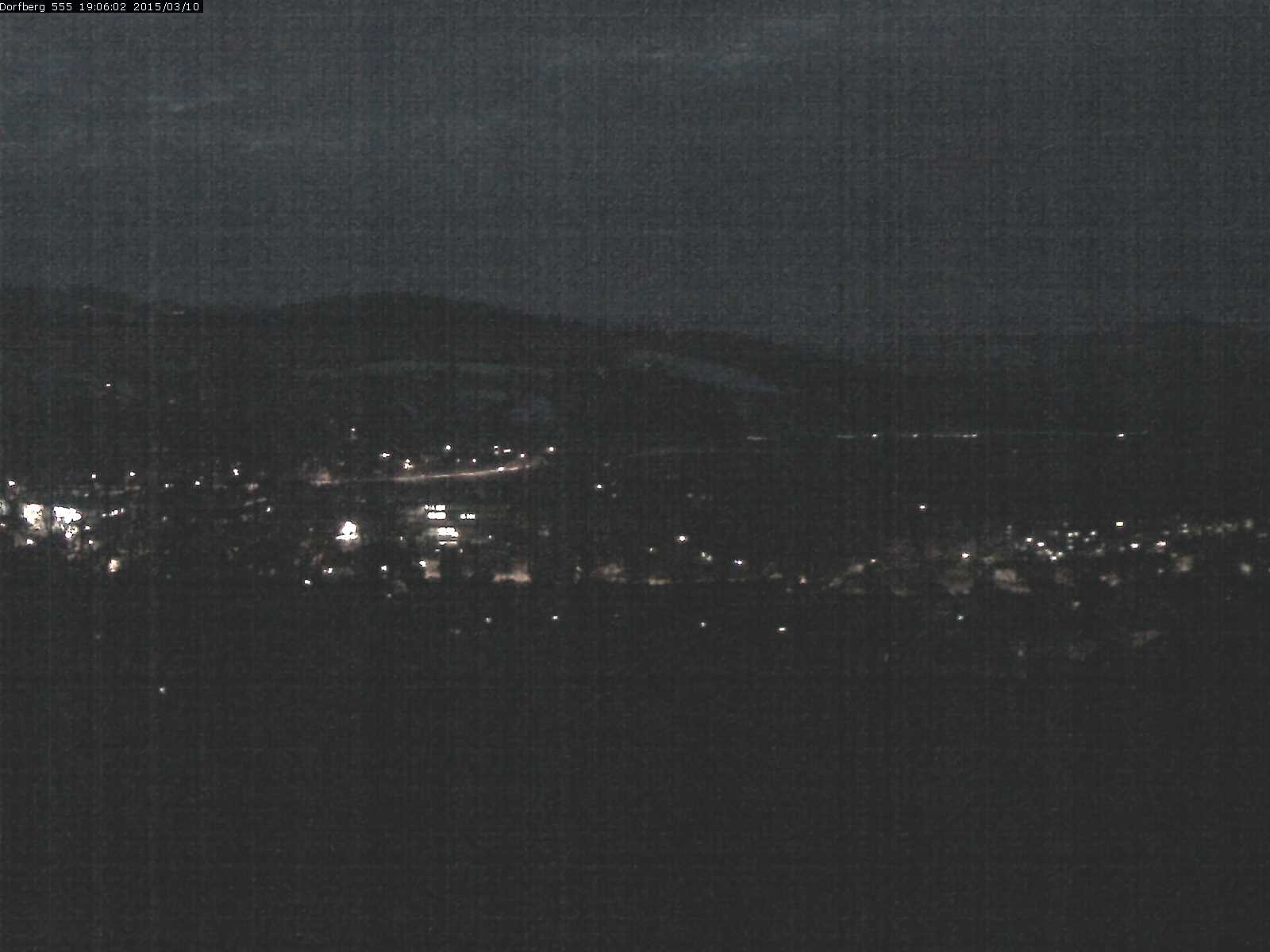 Webcam-Bild: Aussicht vom Dorfberg in Langnau 20150310-190601
